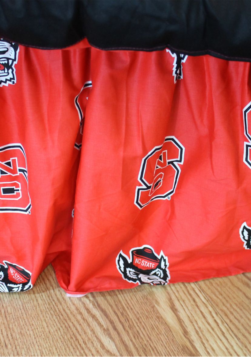 NCAA NC State Wolfpack Printed Dust Ruffle