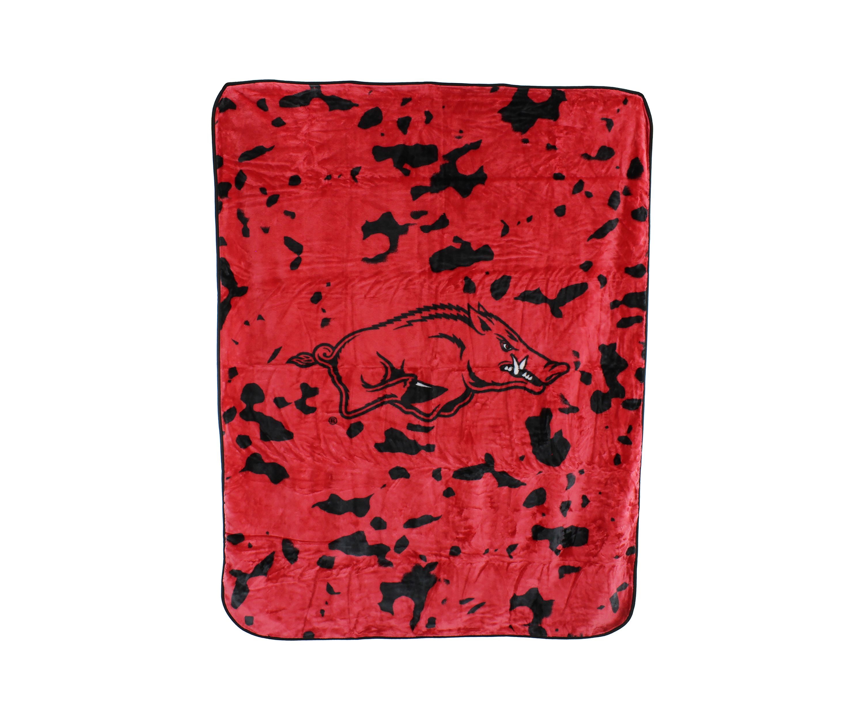 NCAA Arkansas Razorbacks Huge Raschel Throw Blanket