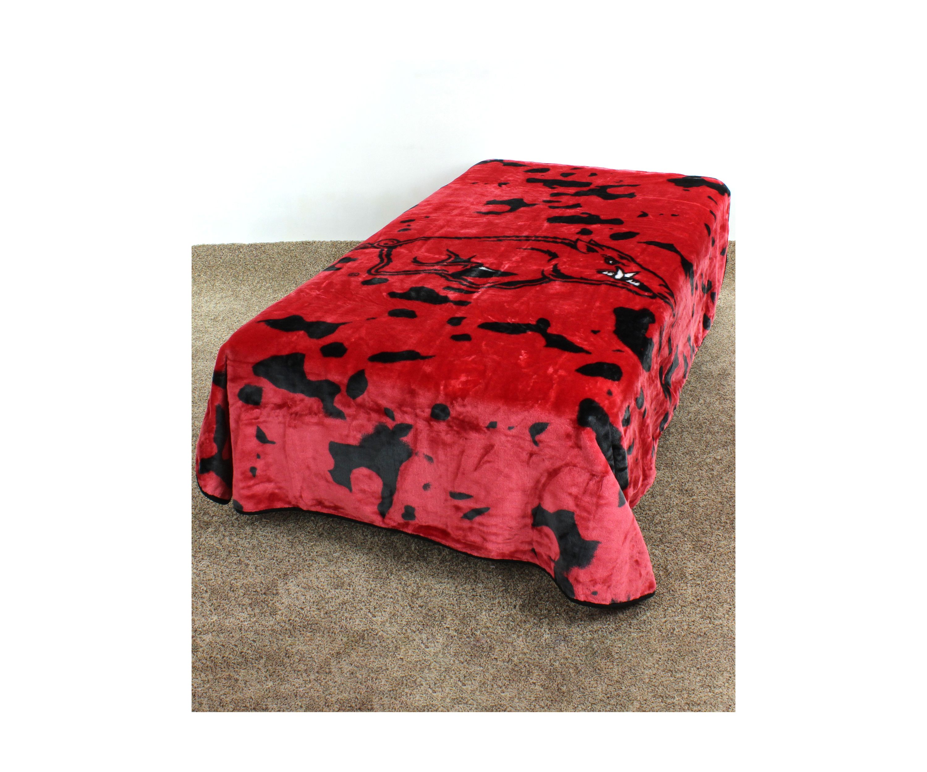 NCAA Arkansas Razorbacks Huge Raschel Throw Blanket