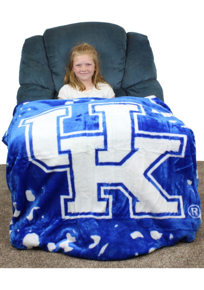 NCAA Kentucky Wildcats Huge Raschel Throw Blanket