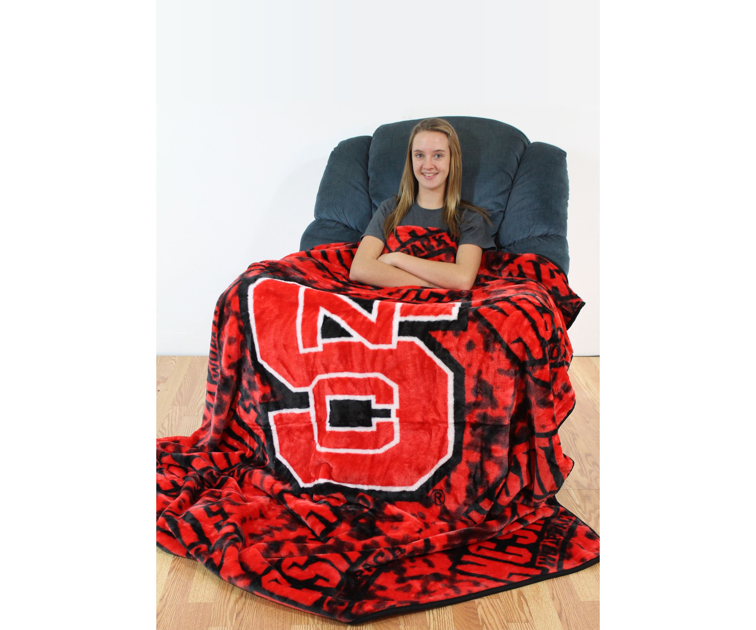 NCAA NC State Wolfpack Huge Raschel Throw Blanket