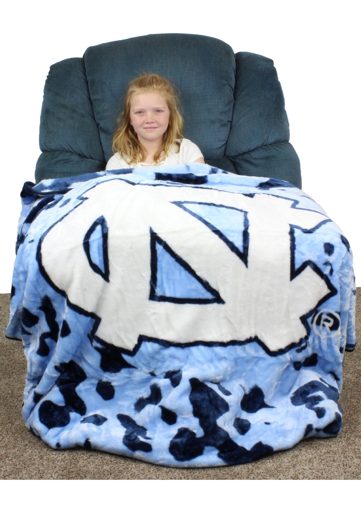NCAA North Carolina Tar Heels Huge Raschel Throw Blanket