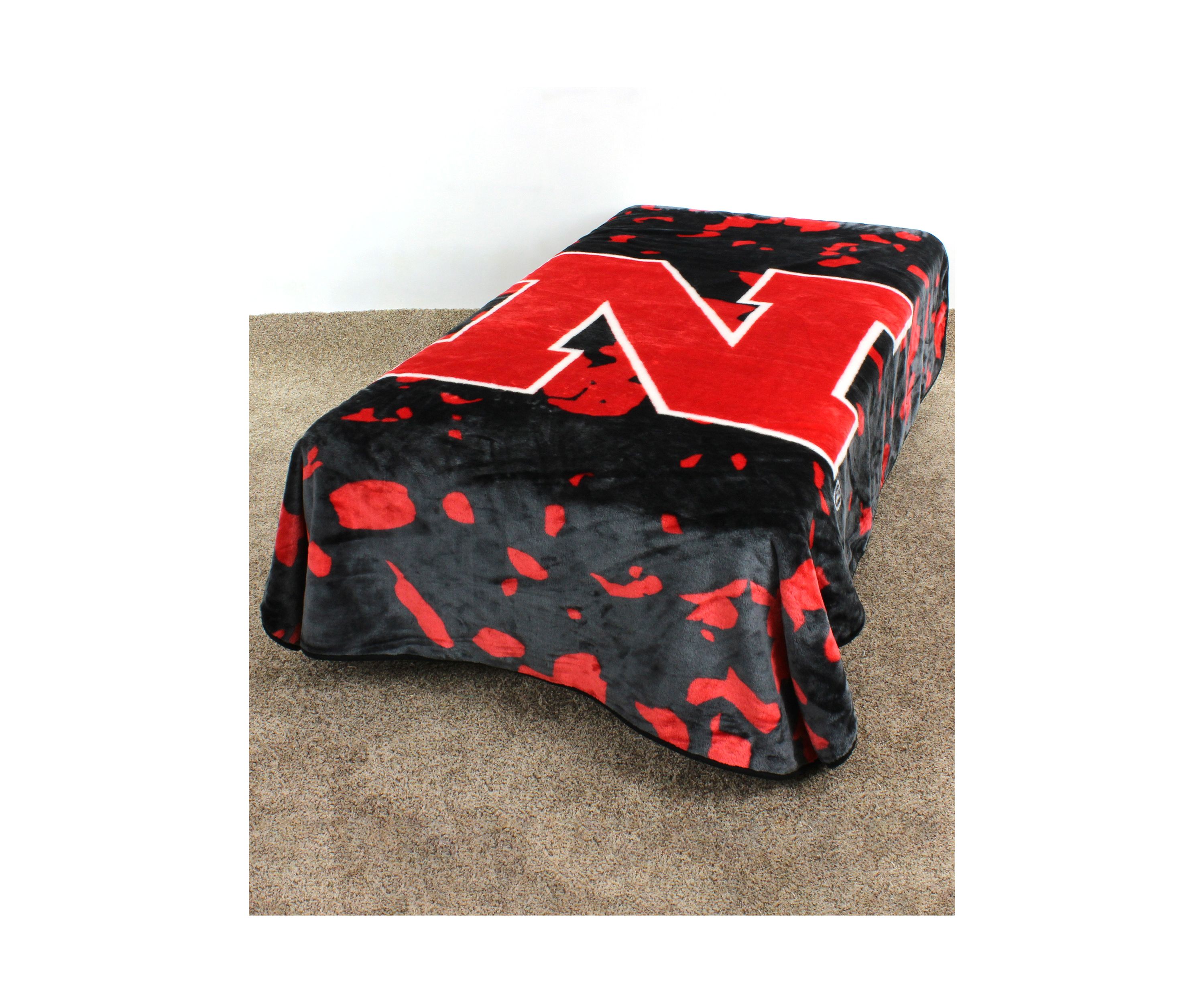 NCAA Nebraska Cornhuskers Huge Raschel Throw Blanket