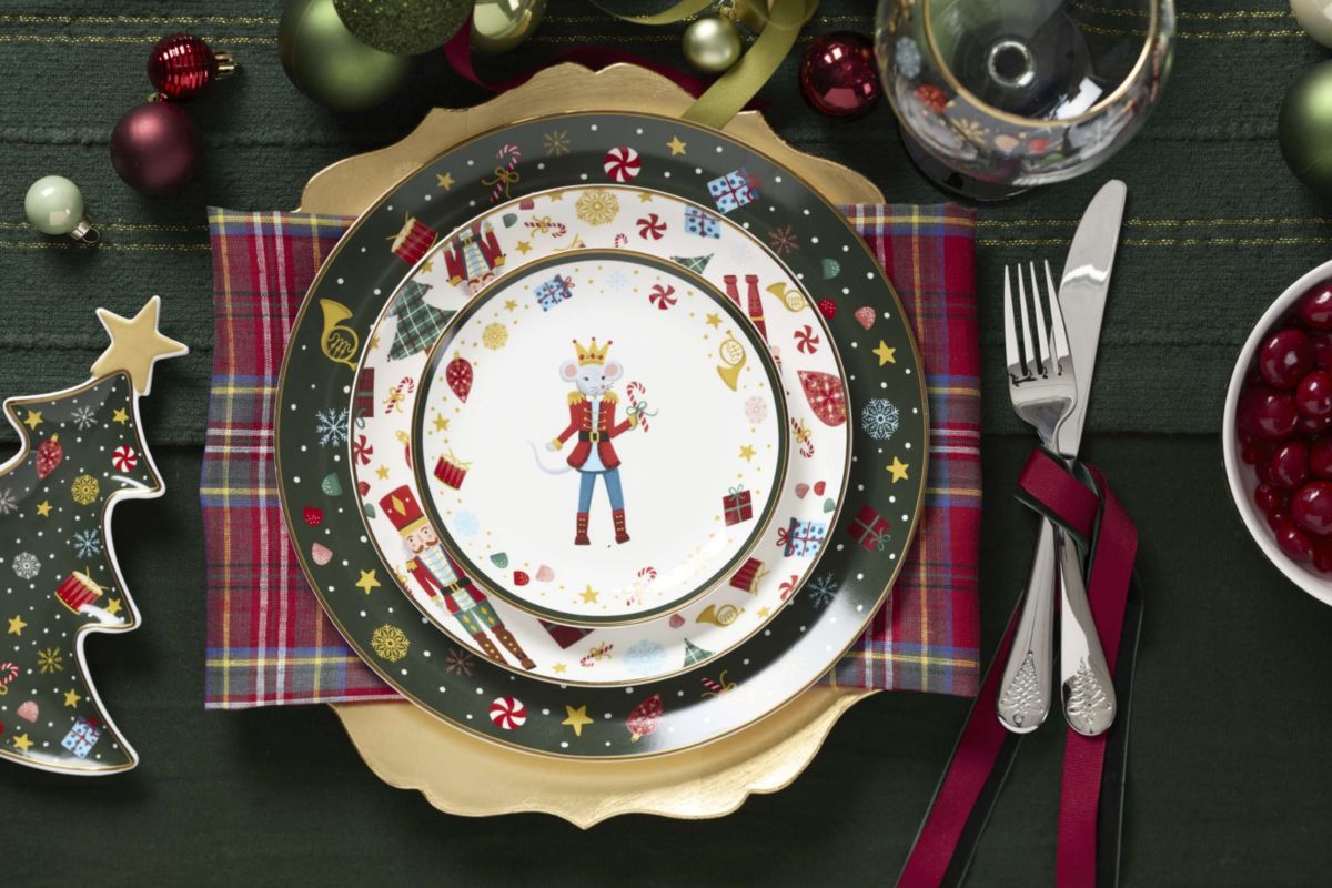 Nutcracker Ballet Accent Plates, Set of 4