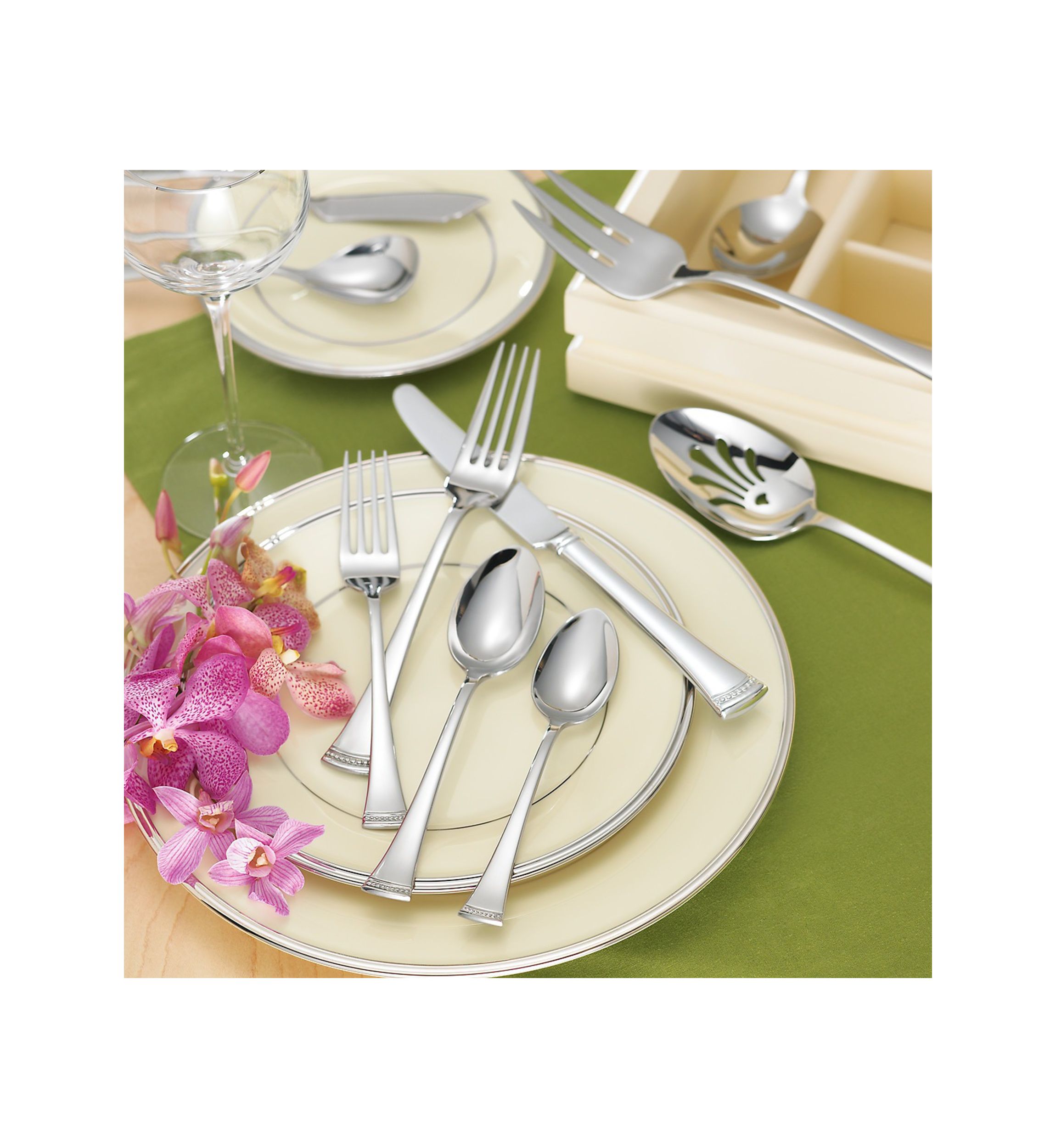 Portola 65-Piece Flatware Set
