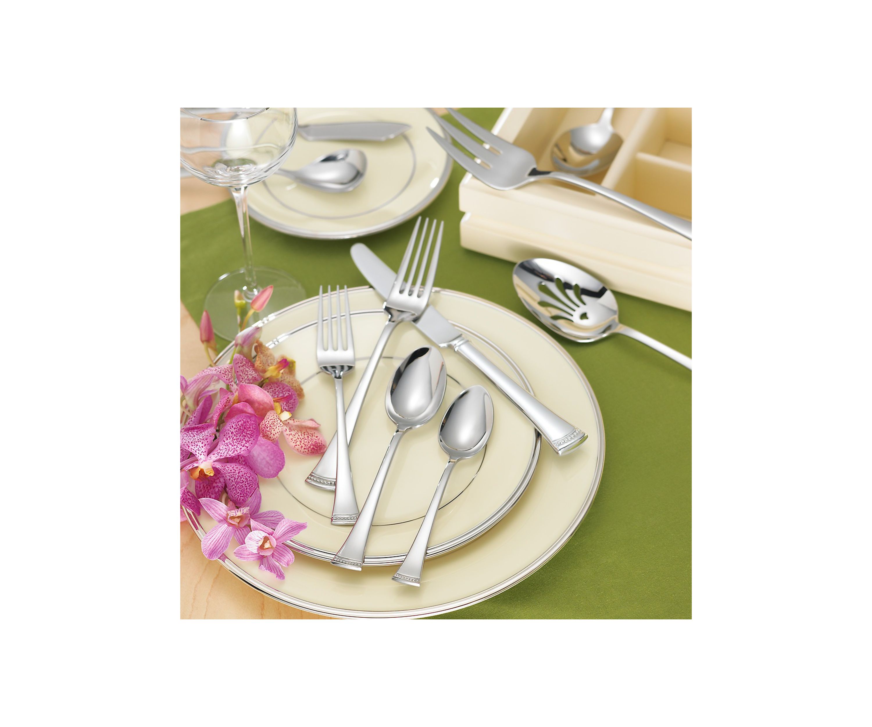 Portola 65-Piece Flatware Set