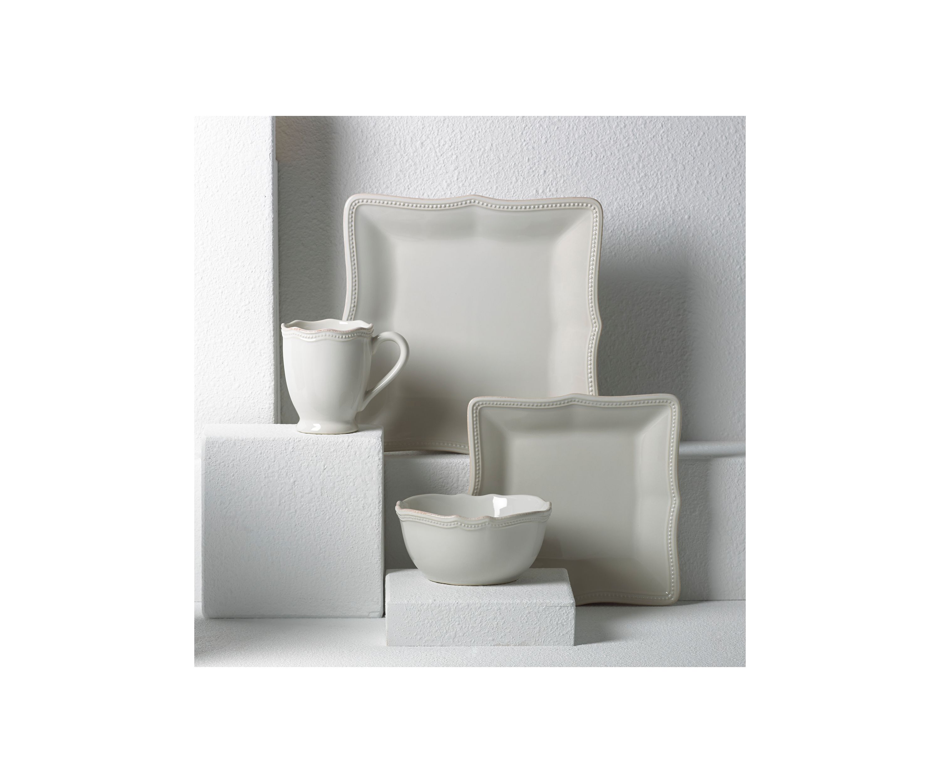 French Perle Bead White Square 4-piece Place Setting