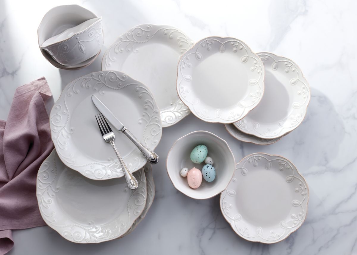 French Perle White&#8482; 12-piece Dinnerware Set