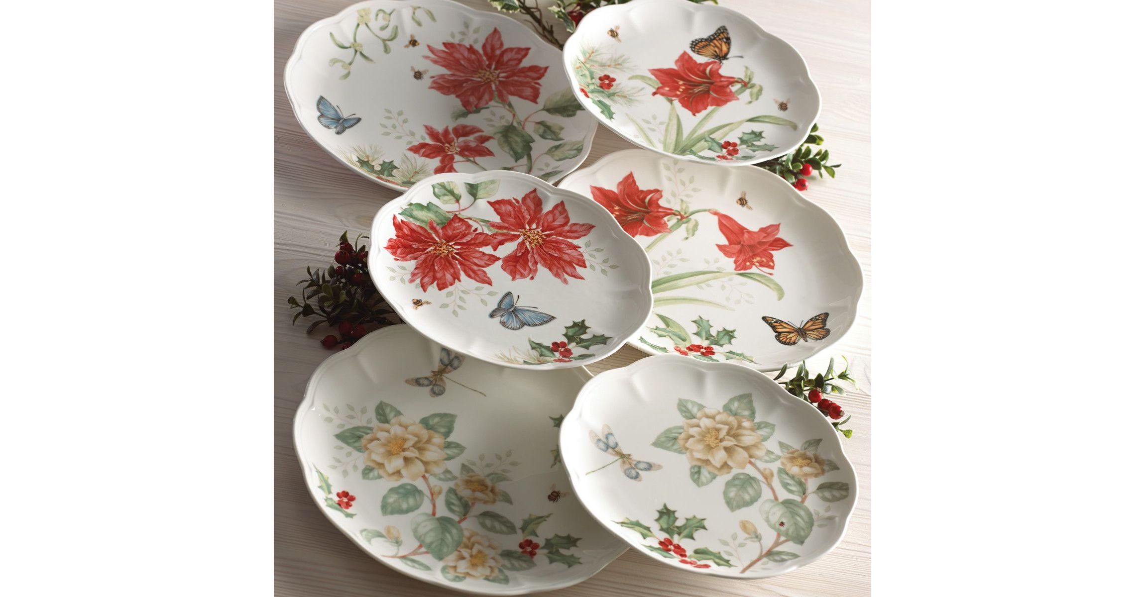 Butterfly Meadow 18-Piece Holiday Dinnerware Set