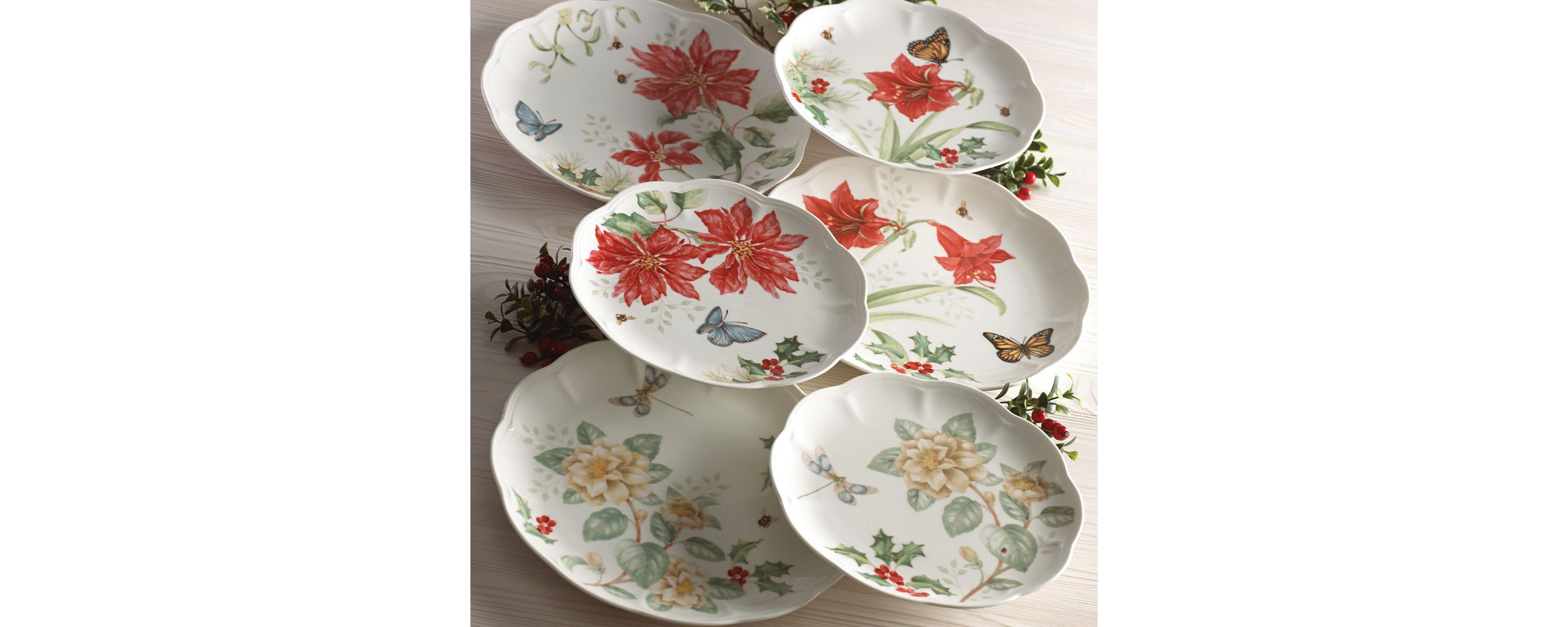 Butterfly Meadow 18-Piece Holiday Dinnerware Set