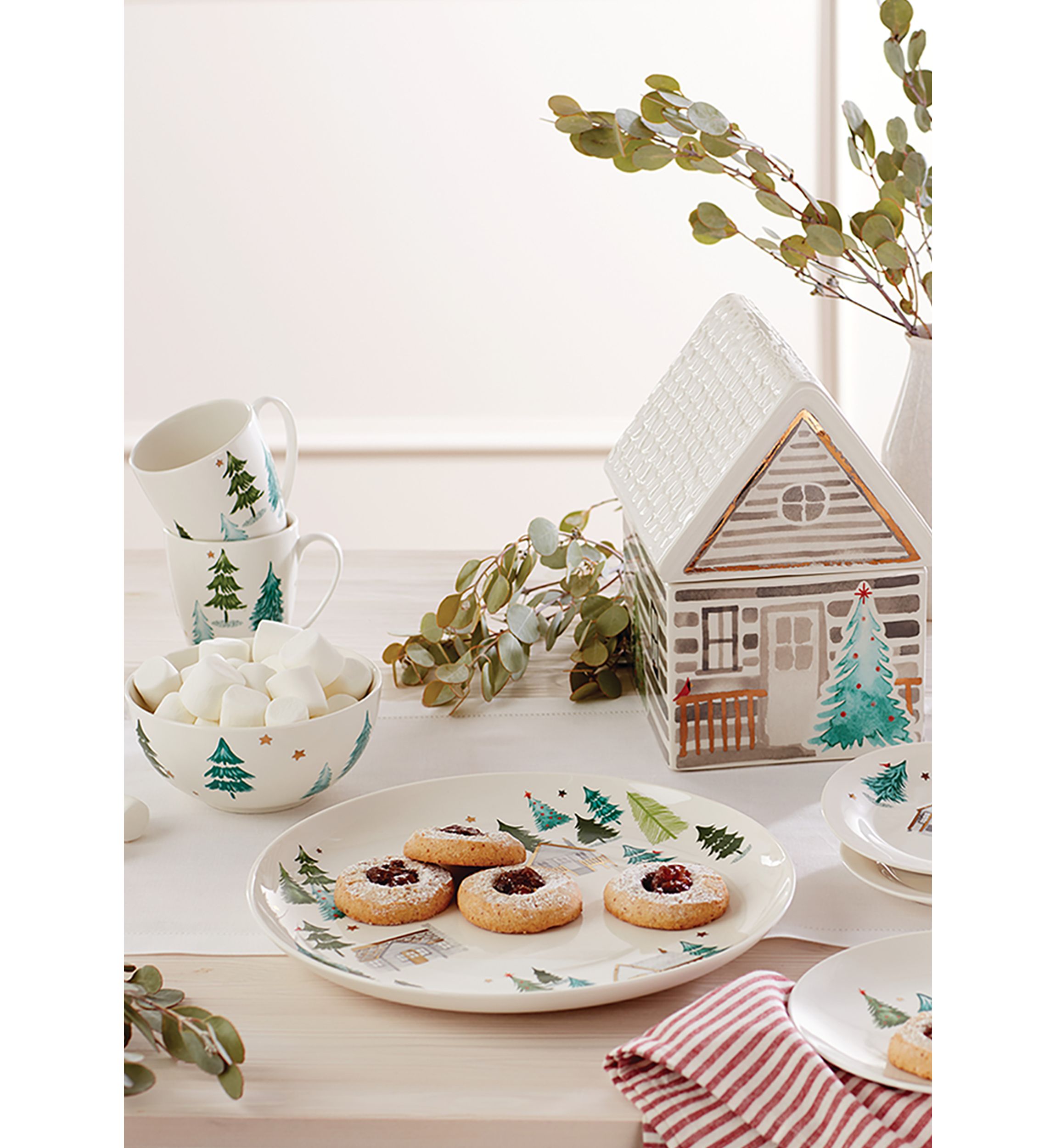 Balsam Lane Round Platter