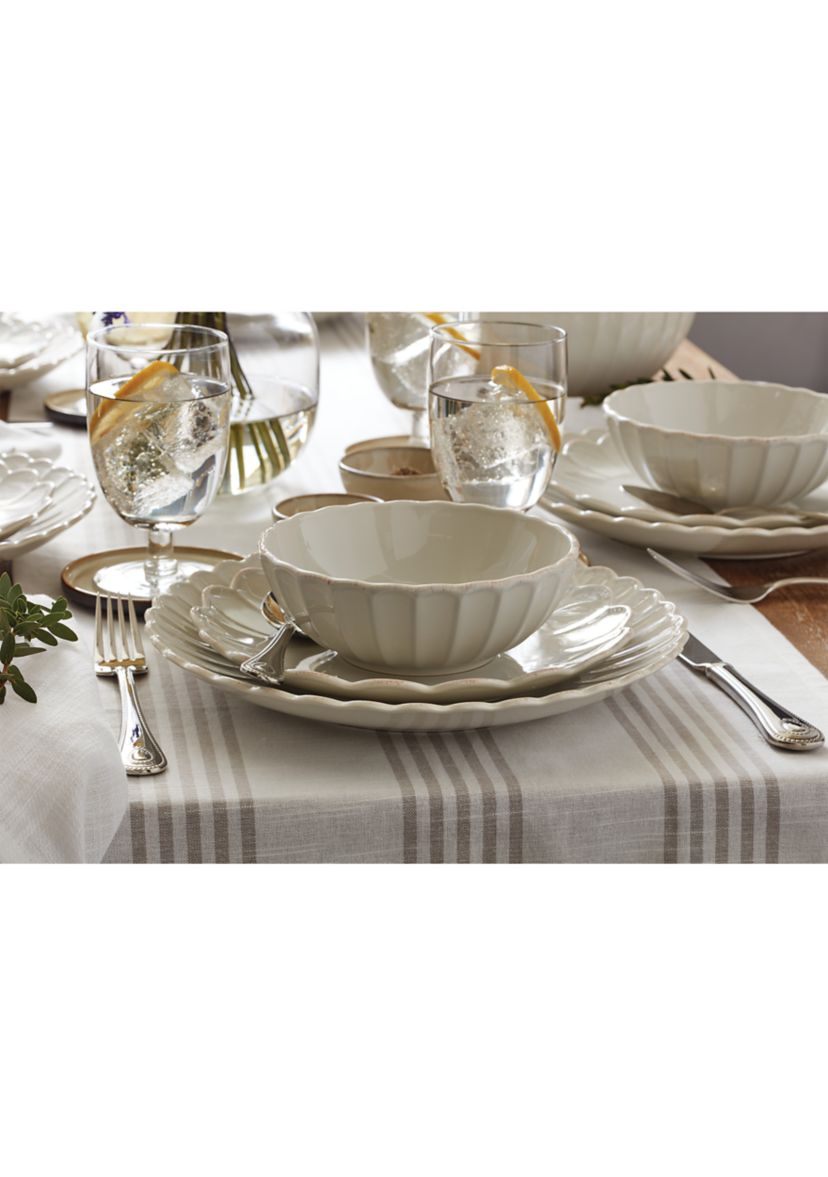 French Perle Scallop 12-Piece Dinnerware Set