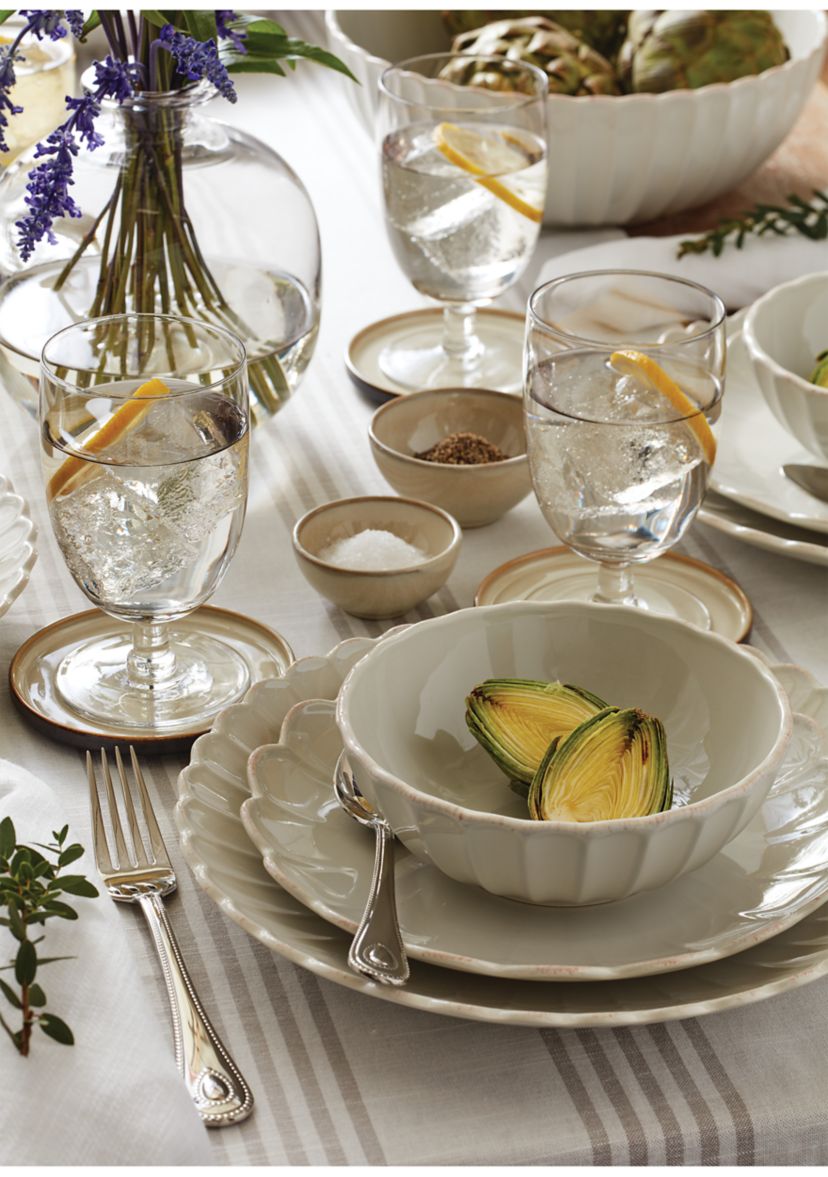 French Perle Scallop 12-Piece Dinnerware Set