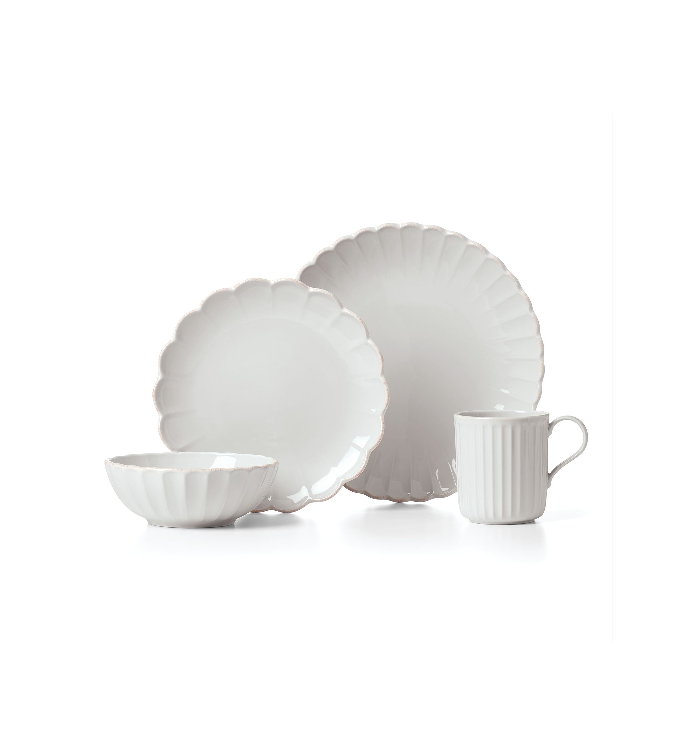 French Perle Scallop 4-Piece Place Setting