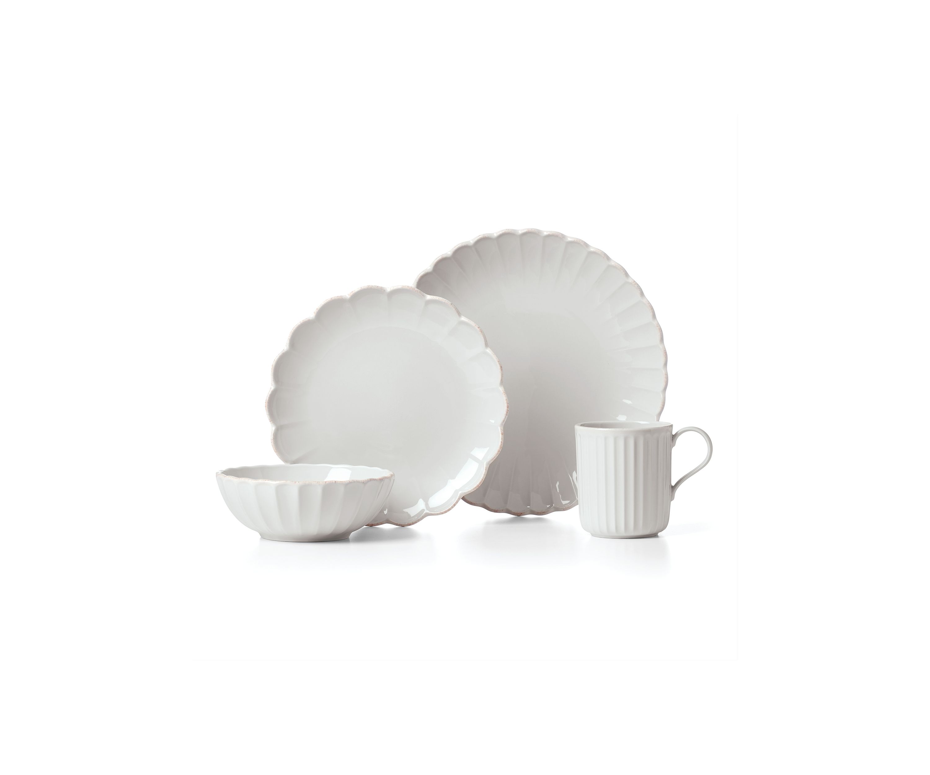 French Perle Scallop 4-Piece Place Setting