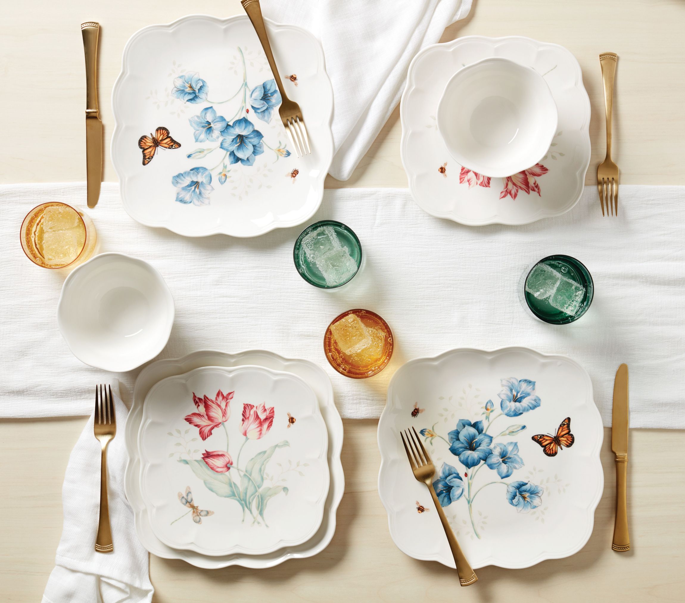 Butterfly Meadow Square 4-Piece Accent Plates