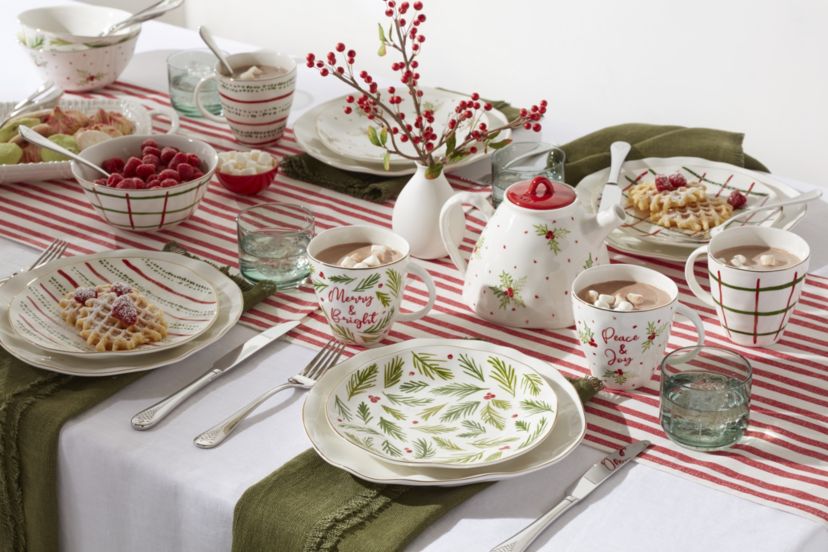 Noella 65-Piece Flatware Set