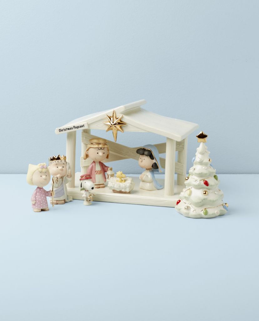 Peanuts The Christmas Pageant & Creche 8-Piece Set
