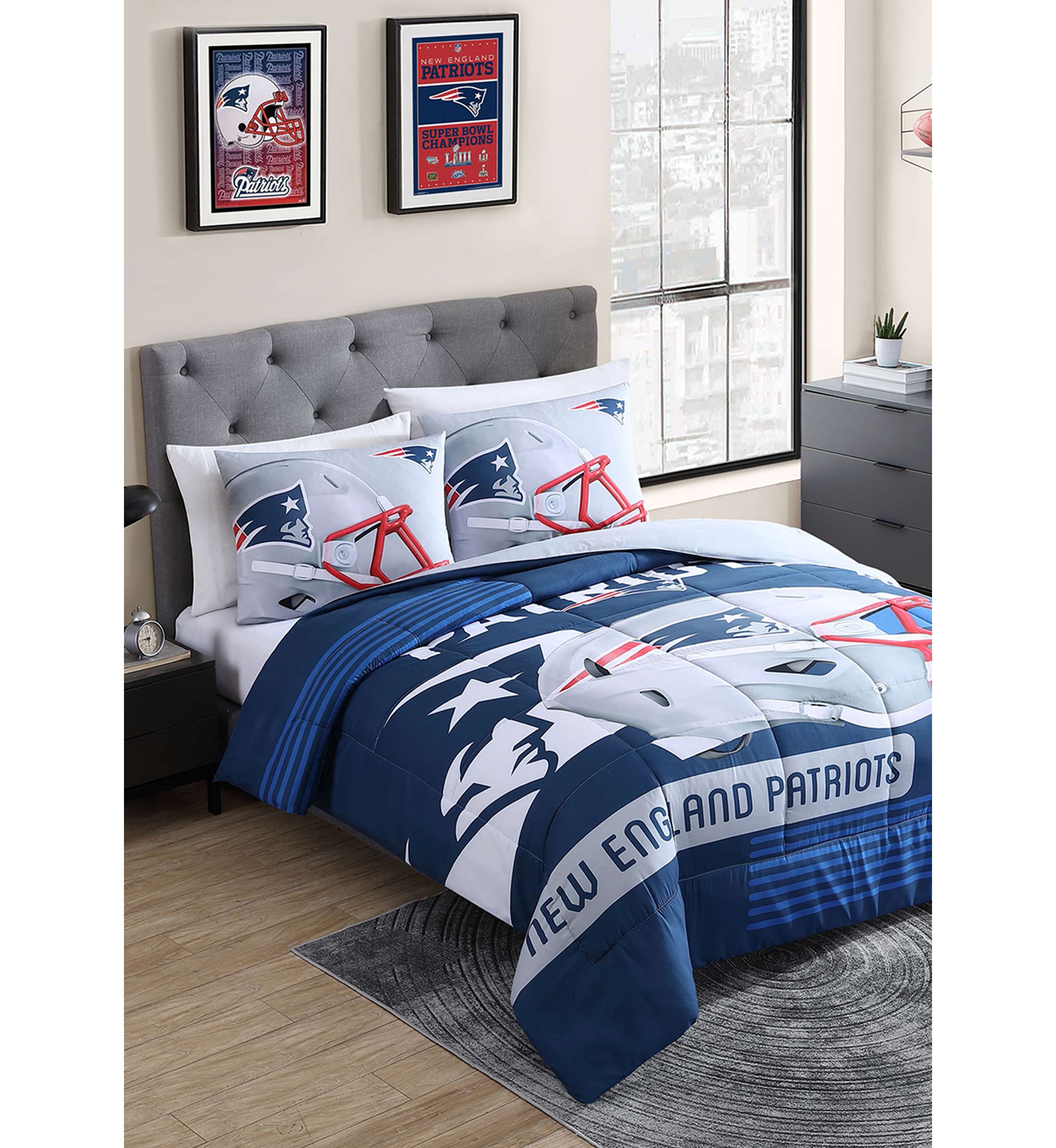 NFL New England Patriots Officially Licensed 2021 Season Comforter and Pillow Sham Set