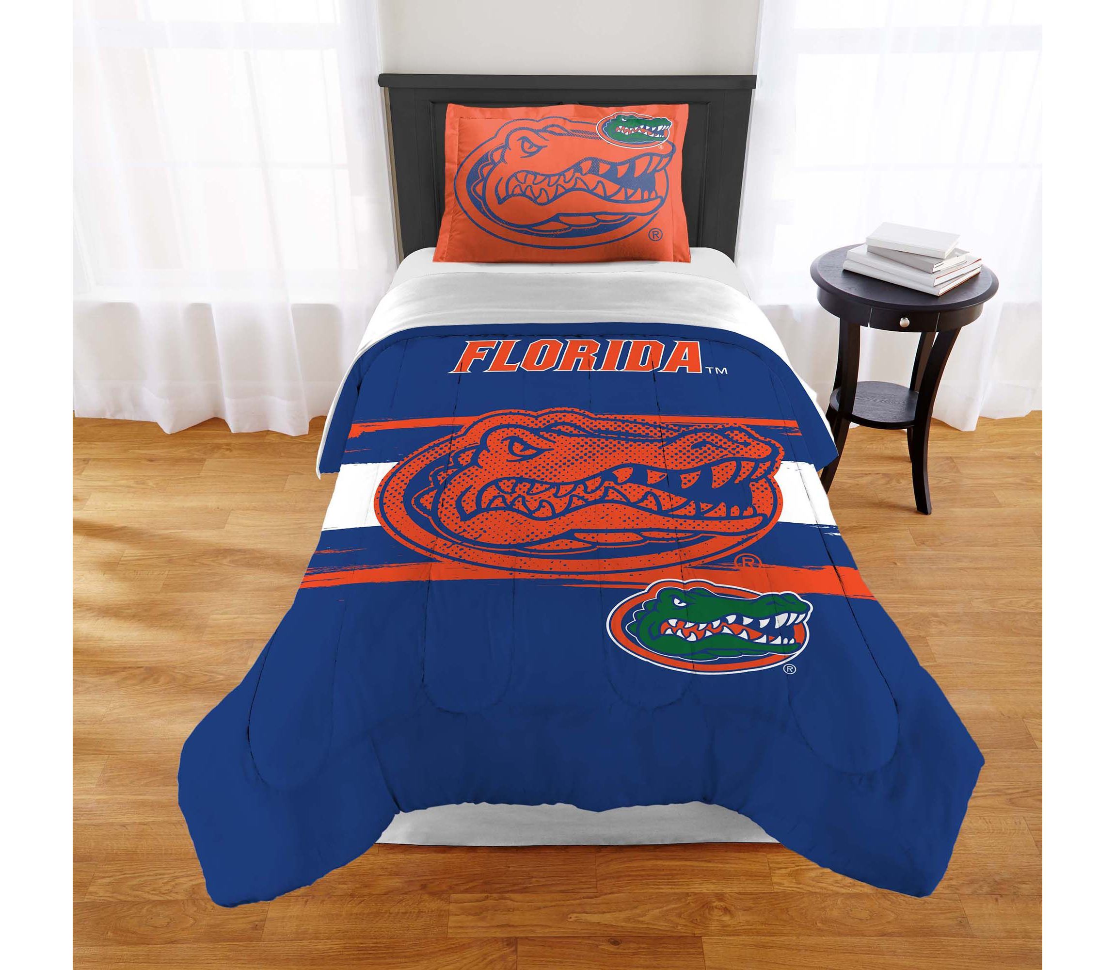 NCAA Florida Gators Officially Licenced Comforter & Sham set