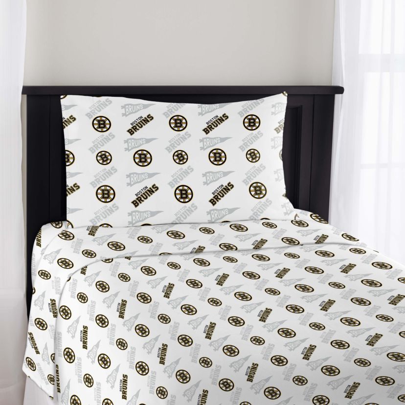 NHL Officially Licenced Boston Bruins Sheet Set