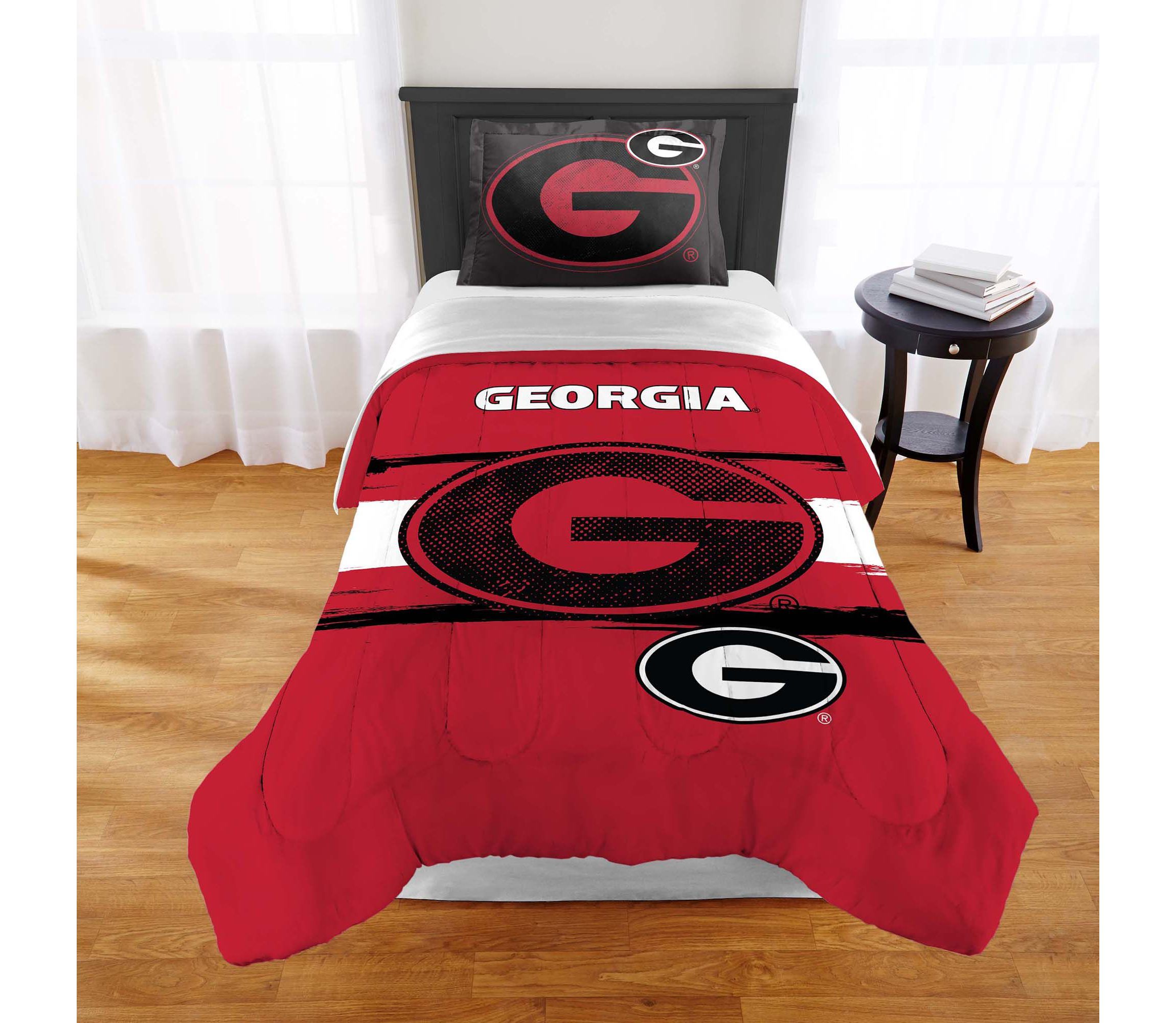 NCAA Georgia Bulldogs Officially Licenced Comforter & Sham set