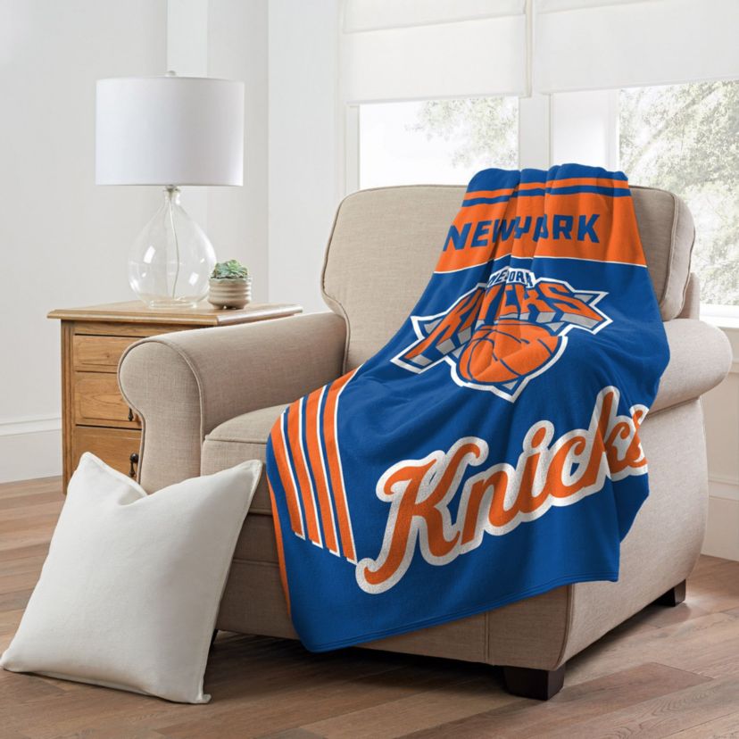 NBA Officially Licensed New York Knicks 46" x 60" Microfiber Throw Blanket