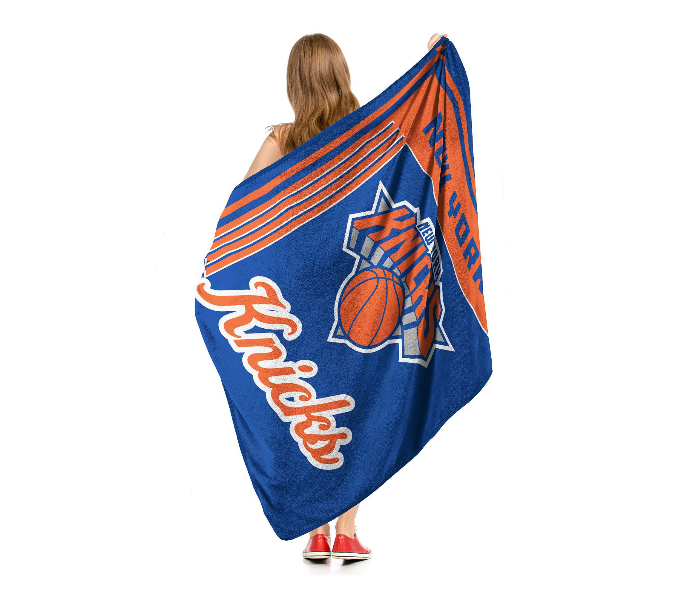 NBA Officially Licensed New York Knicks 46" x 60" Microfiber Throw Blanket