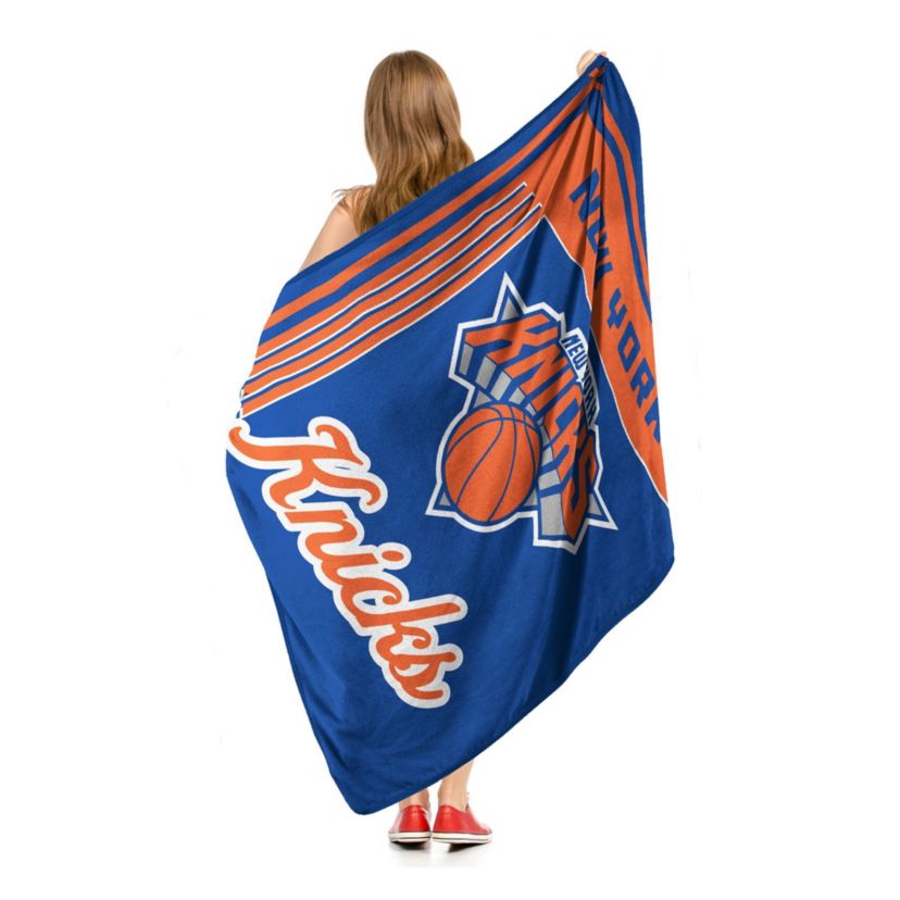 NBA Officially Licensed New York Knicks 46" x 60" Microfiber Throw Blanket