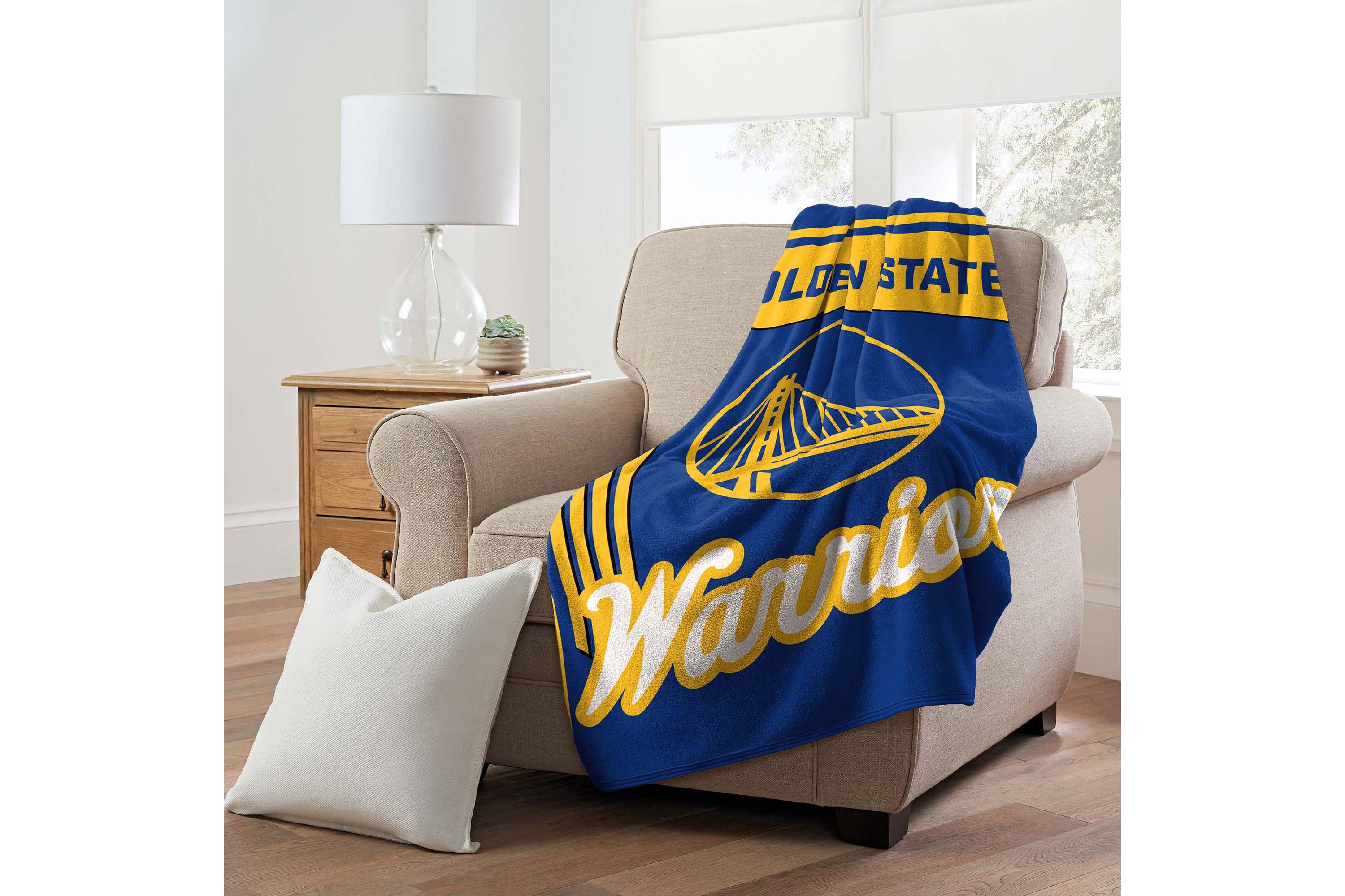 NBA Officially Licenced Golden State Warriors 46" x 60" Microfiber Throw Blanket