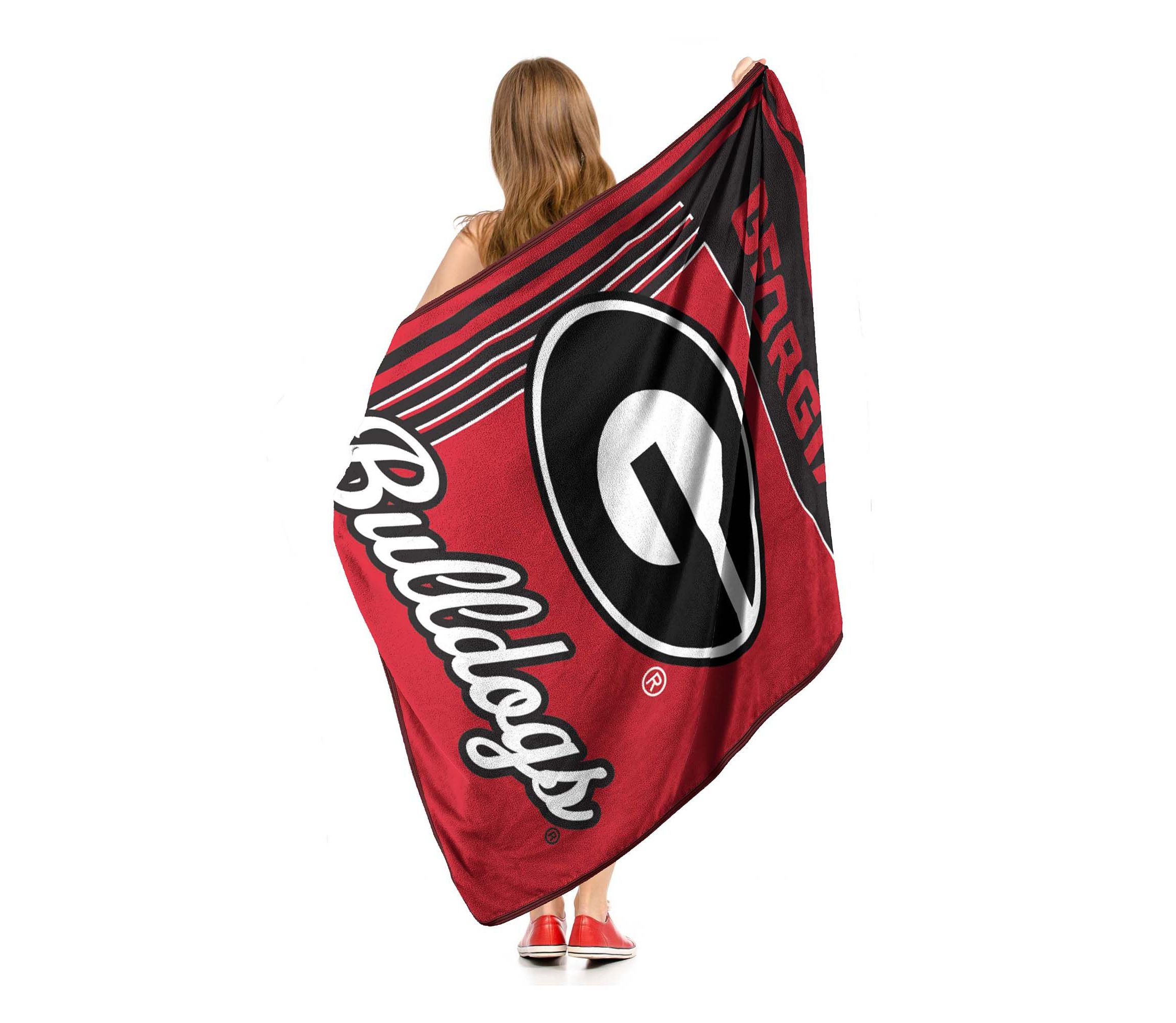 NCAA Officially Licenced Georgia Bulldogs 46" x 60" Microfiber Throw Blanket
