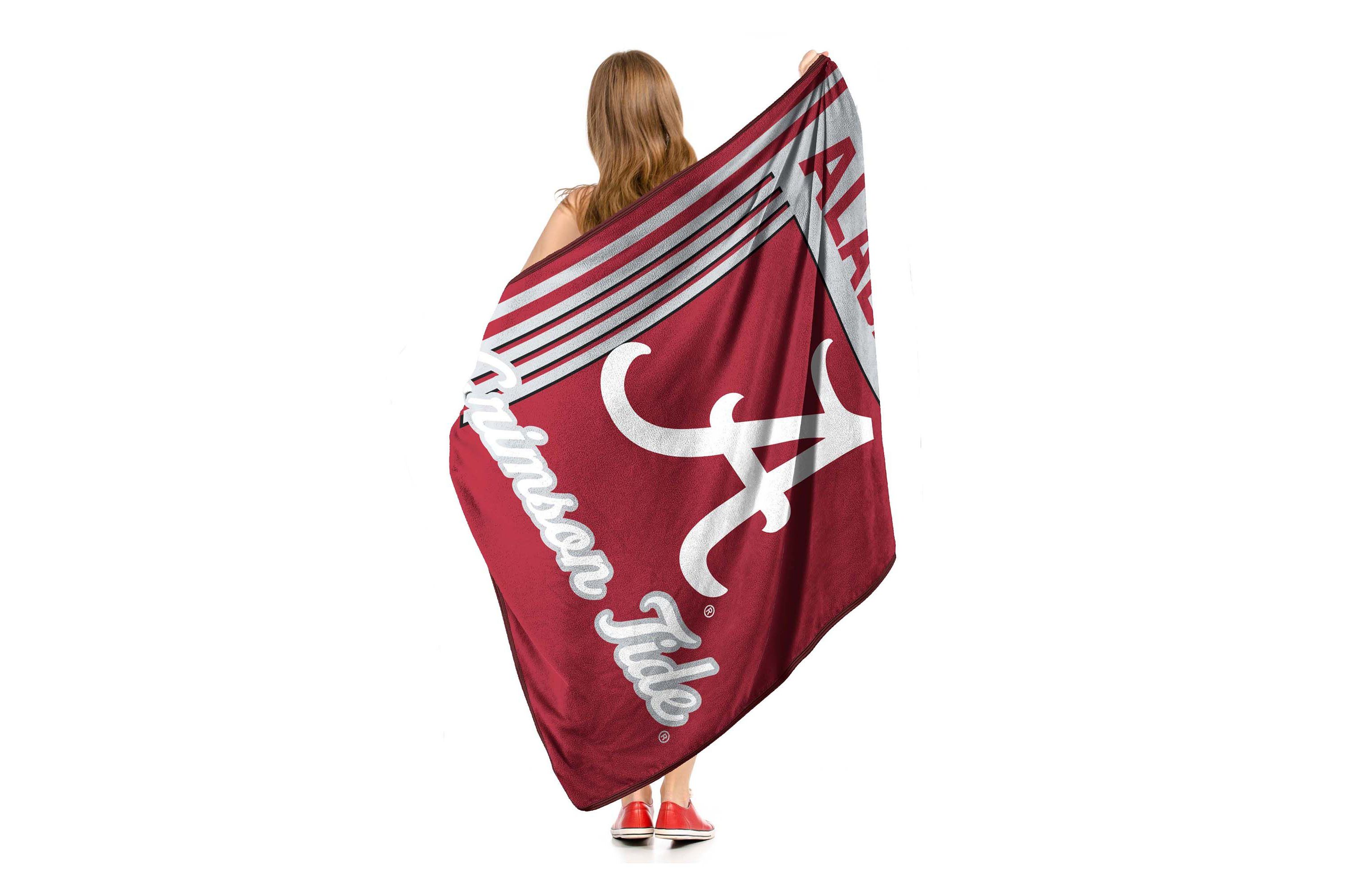 NCAA Officially Licenced Alabama Crimson Tide 46" x 60" Microfiber Throw Blanket