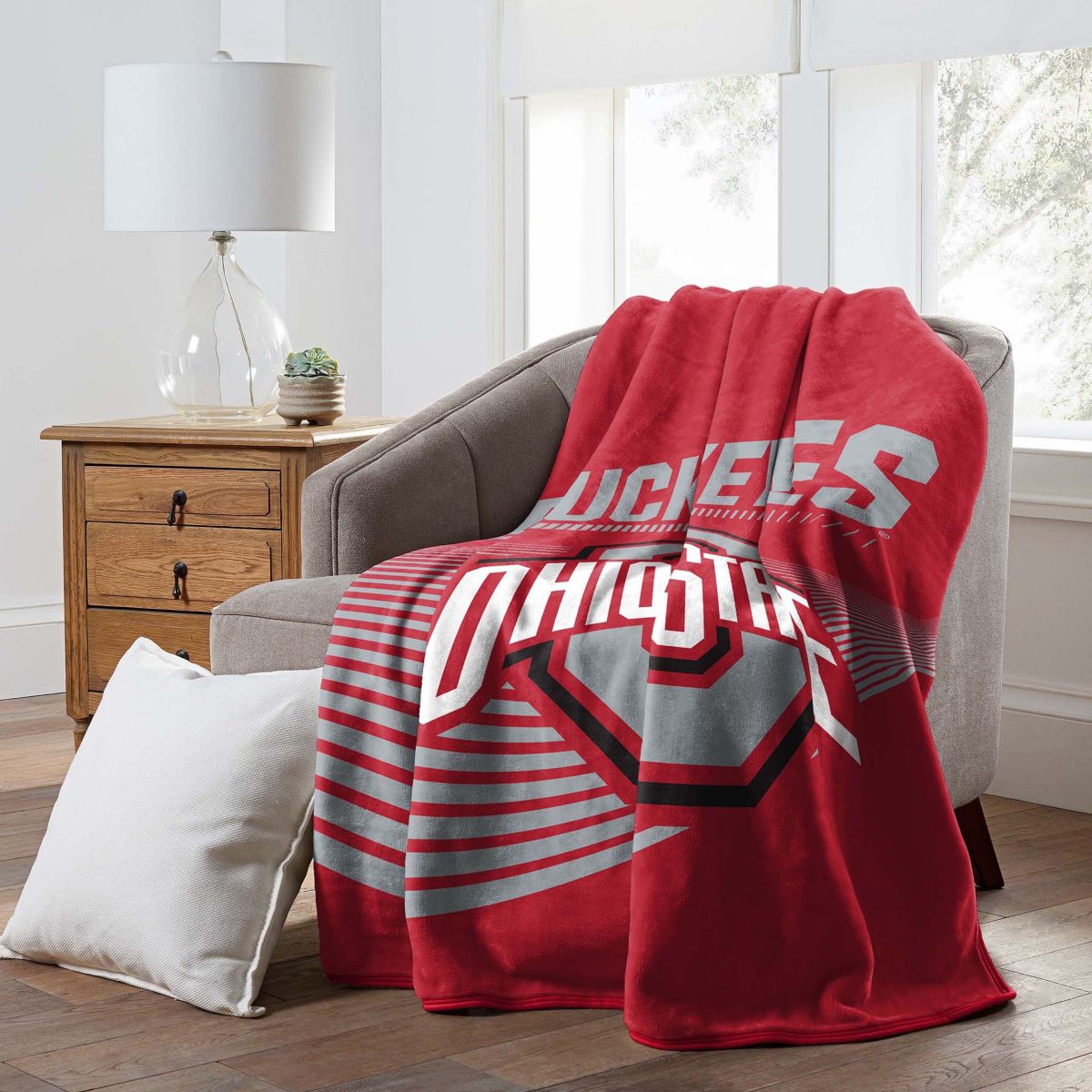 NCAA Officially Licenced Ohio State Buckeyes 60" x 80" Raschel Throw Blanket