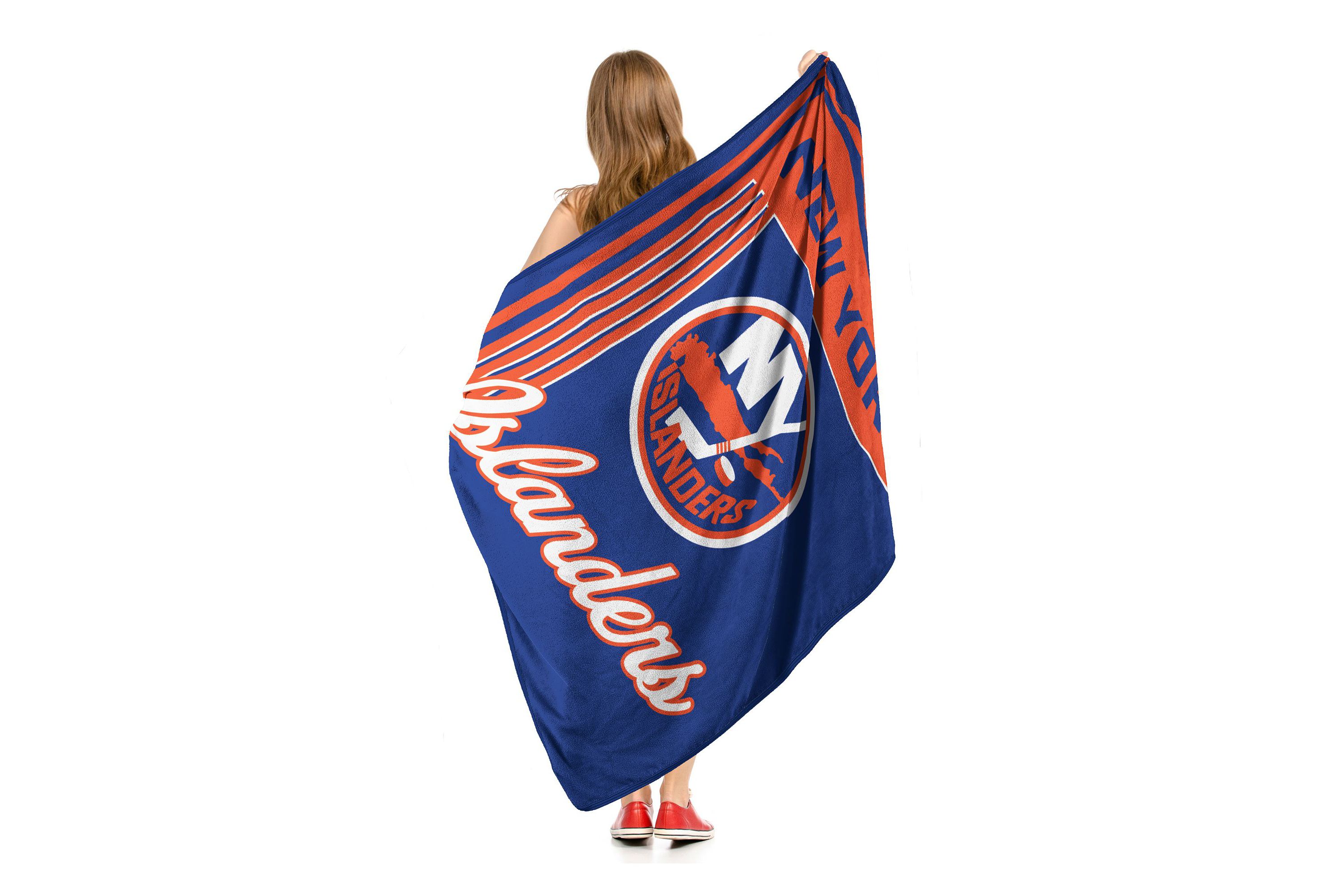 NHL Officially Licensed New York Islanders 46" x 60" Microfiber Throw Blanket
