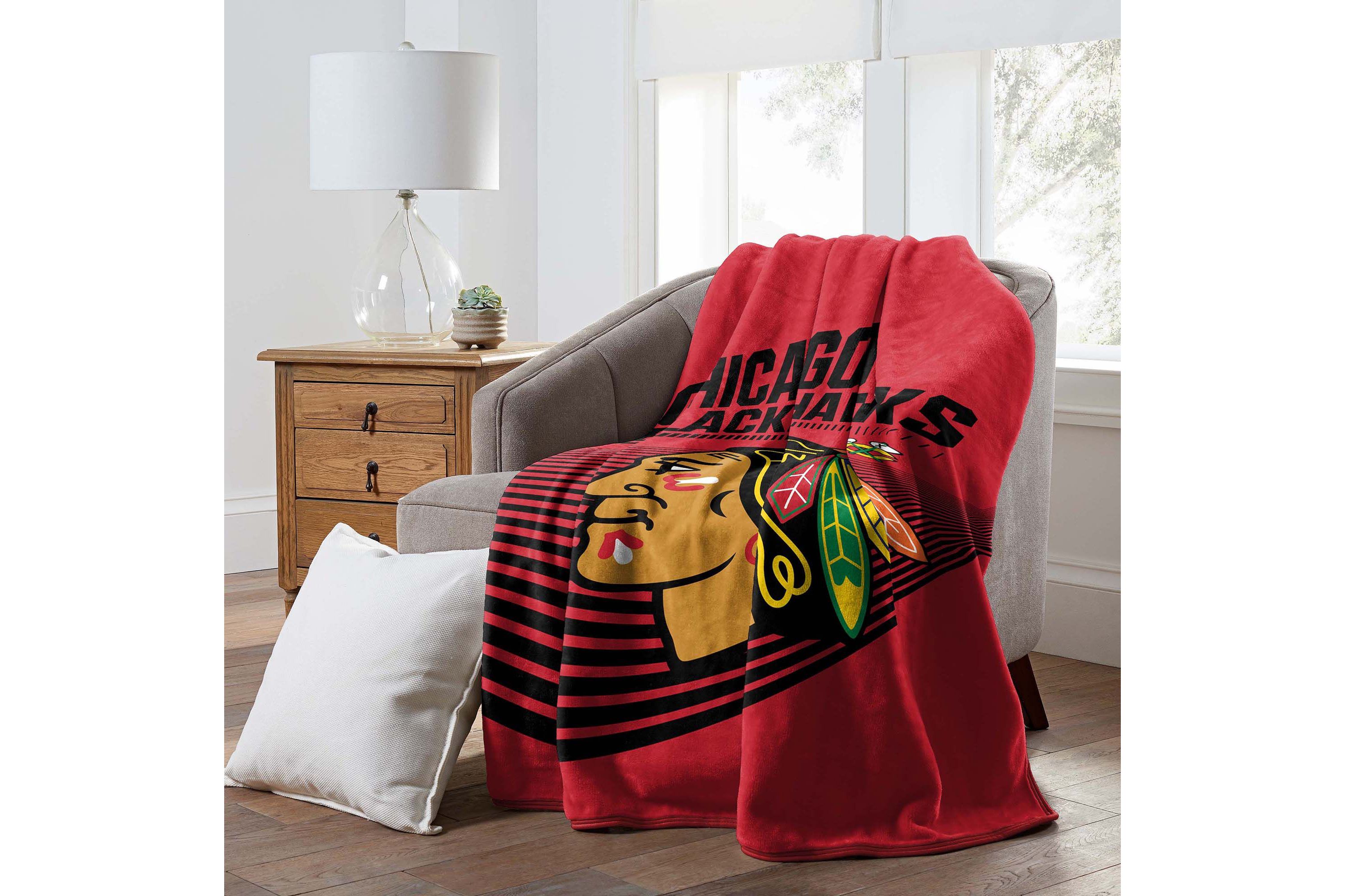 NHL Officially Licenced Chicago Blackhawks 60" x 80" Raschel Throw Blanket
