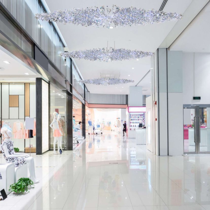 LED Lighted Commercial Manhattan Lightspray Christmas Swag - 9 - Silver