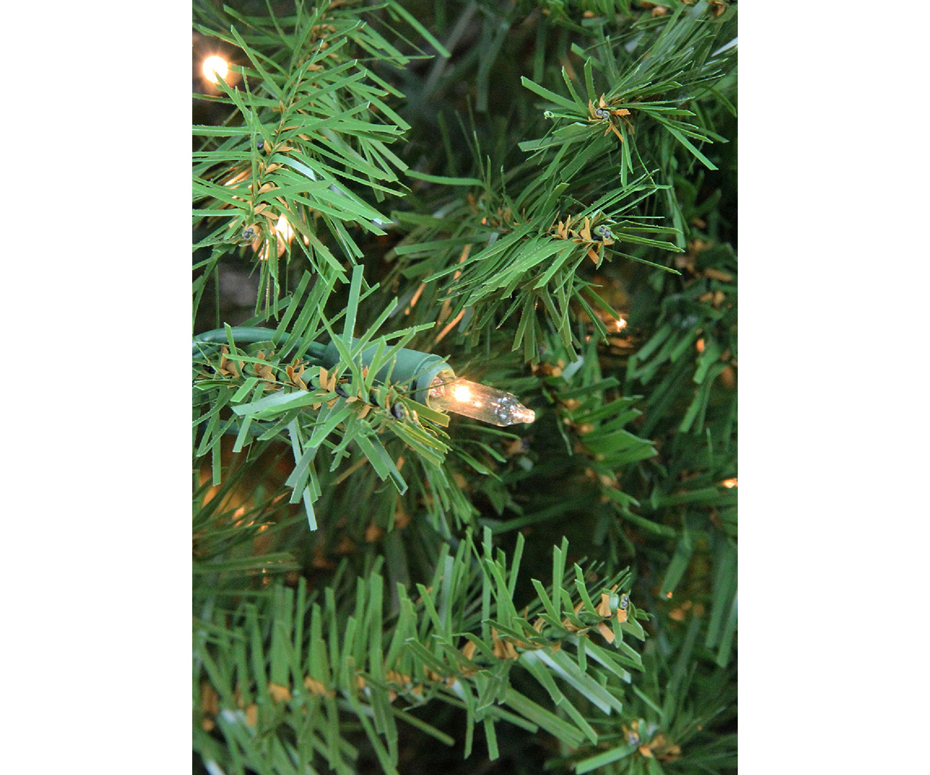 6.5 Pre-Lit Full Artificial Northern Pine Christmas Tree - Clear Lights