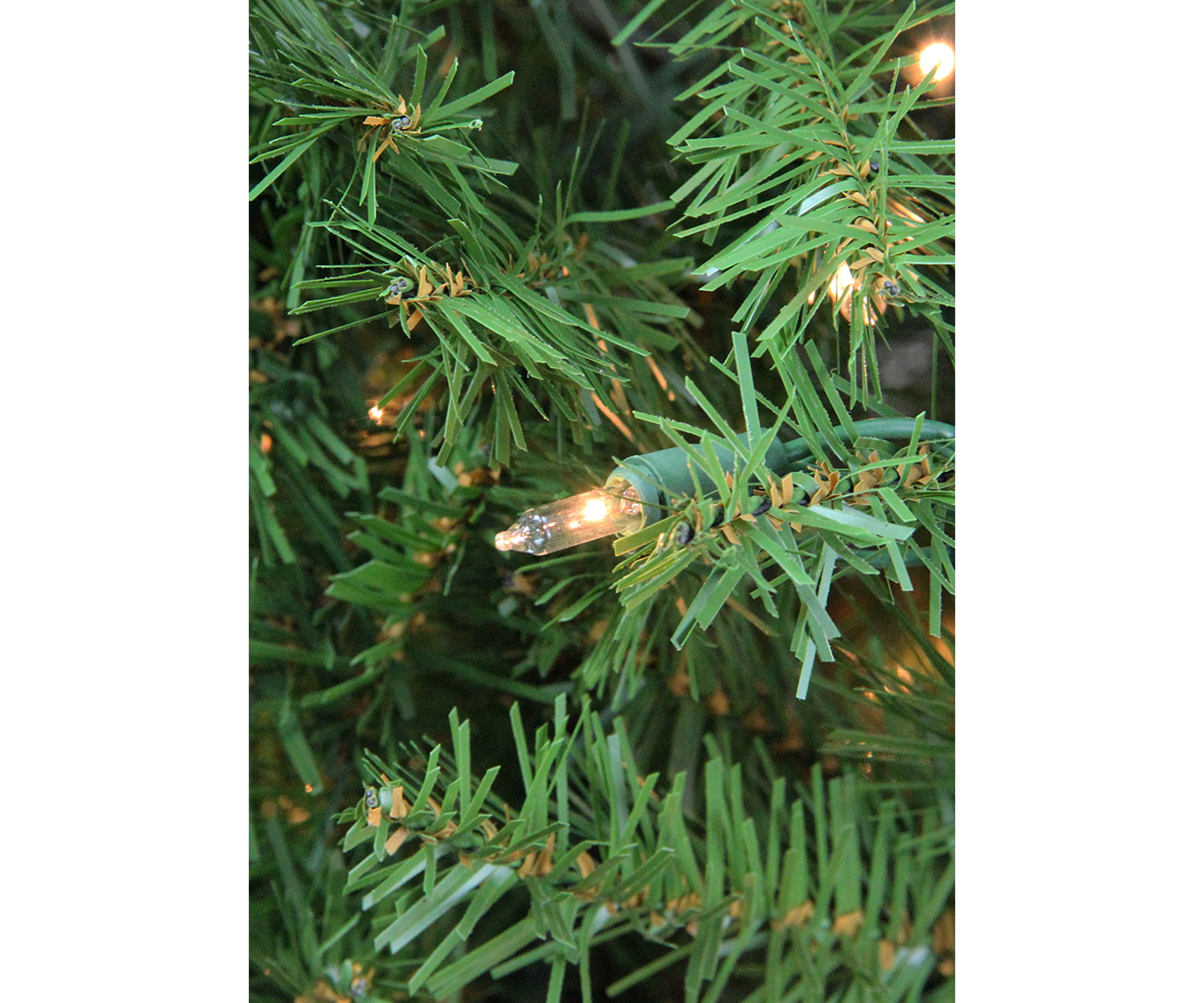 9 Pre-Lit Full Northern Pine Artificial Christmas Tree  Clear Lights