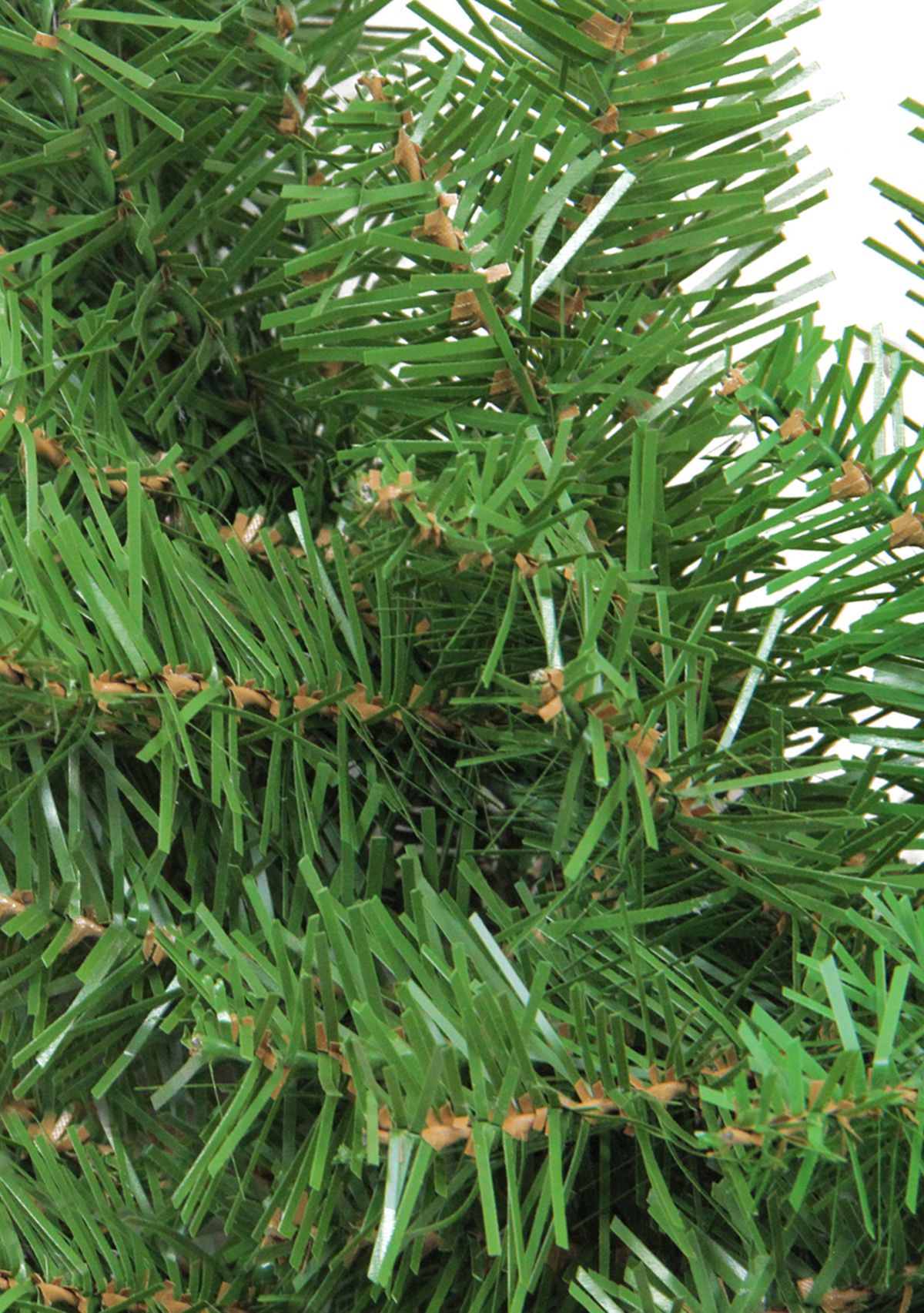 Northern Pine Green Artificial Christmas Wreath - 24" Unlit