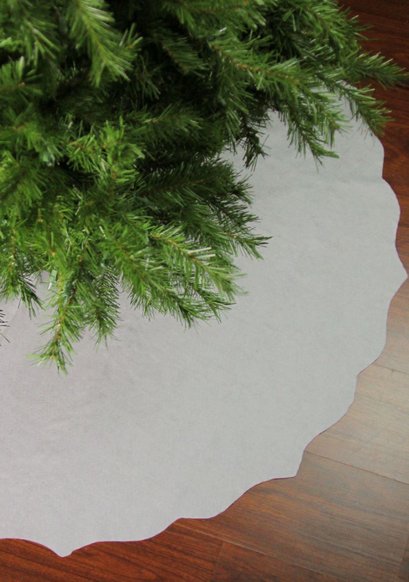 48" White Scalloped Edge Christmas Tree Skirt