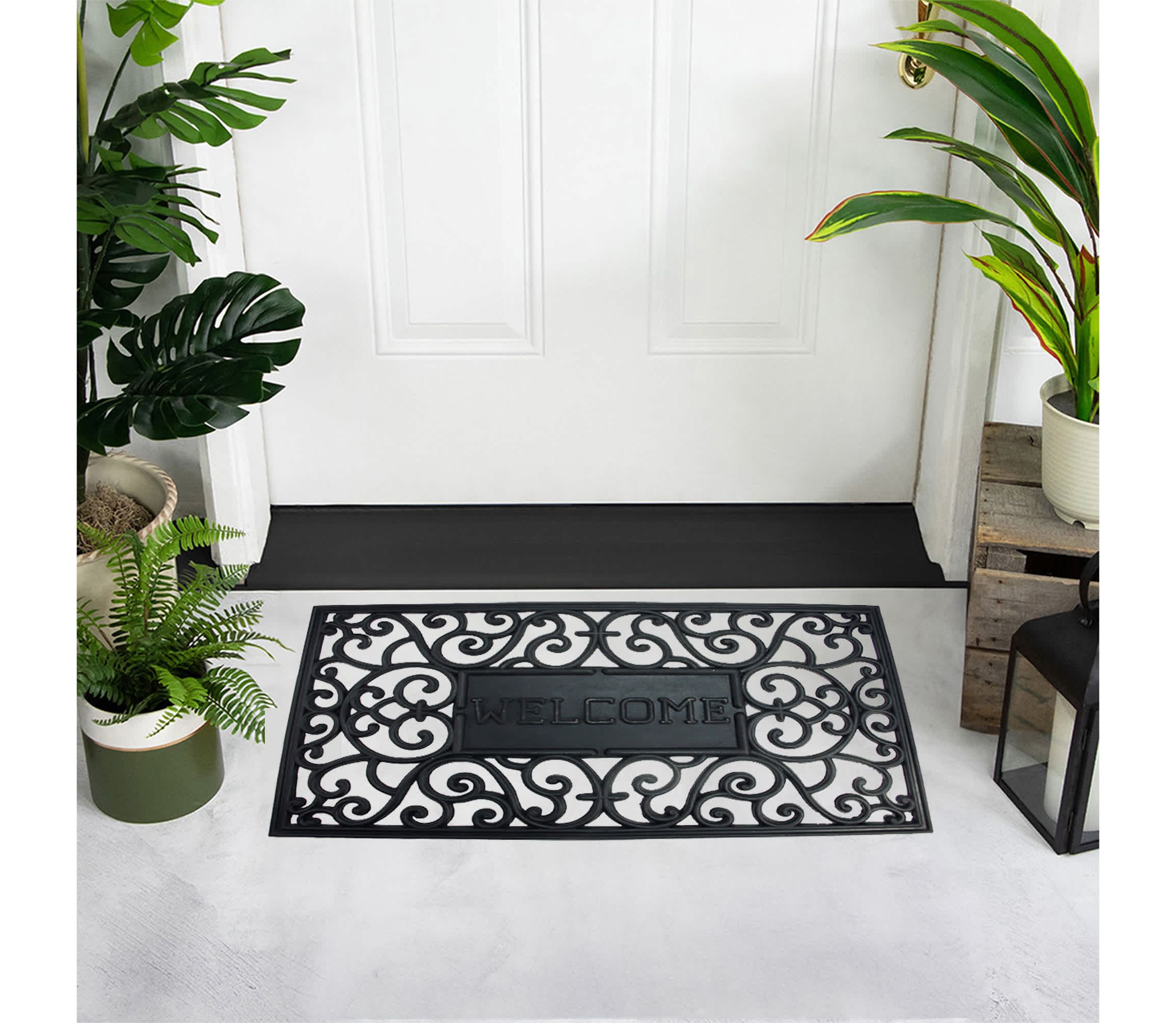 Black Scroll "Welcome" Door Mat 18" x 30"