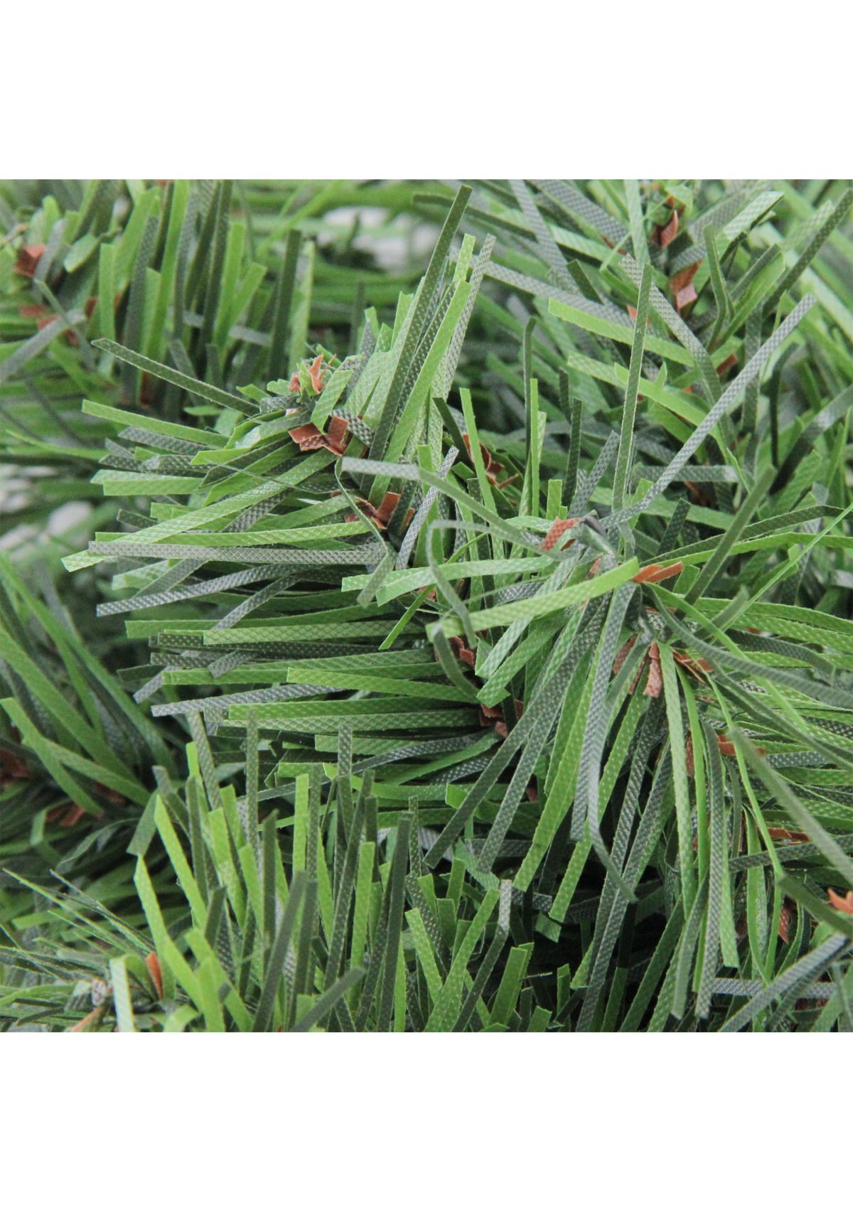 18 in Unlit Canadian Pine Artificial Christmas Wreath  Green