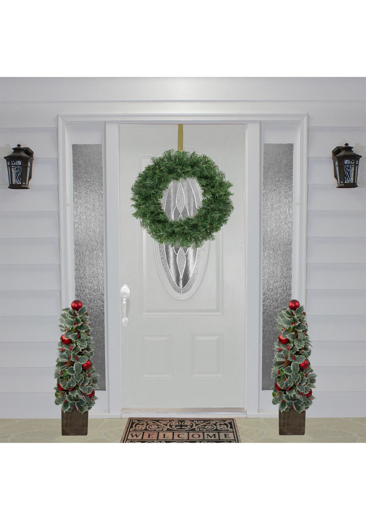 18 in Unlit Canadian Pine Artificial Christmas Wreath  Green