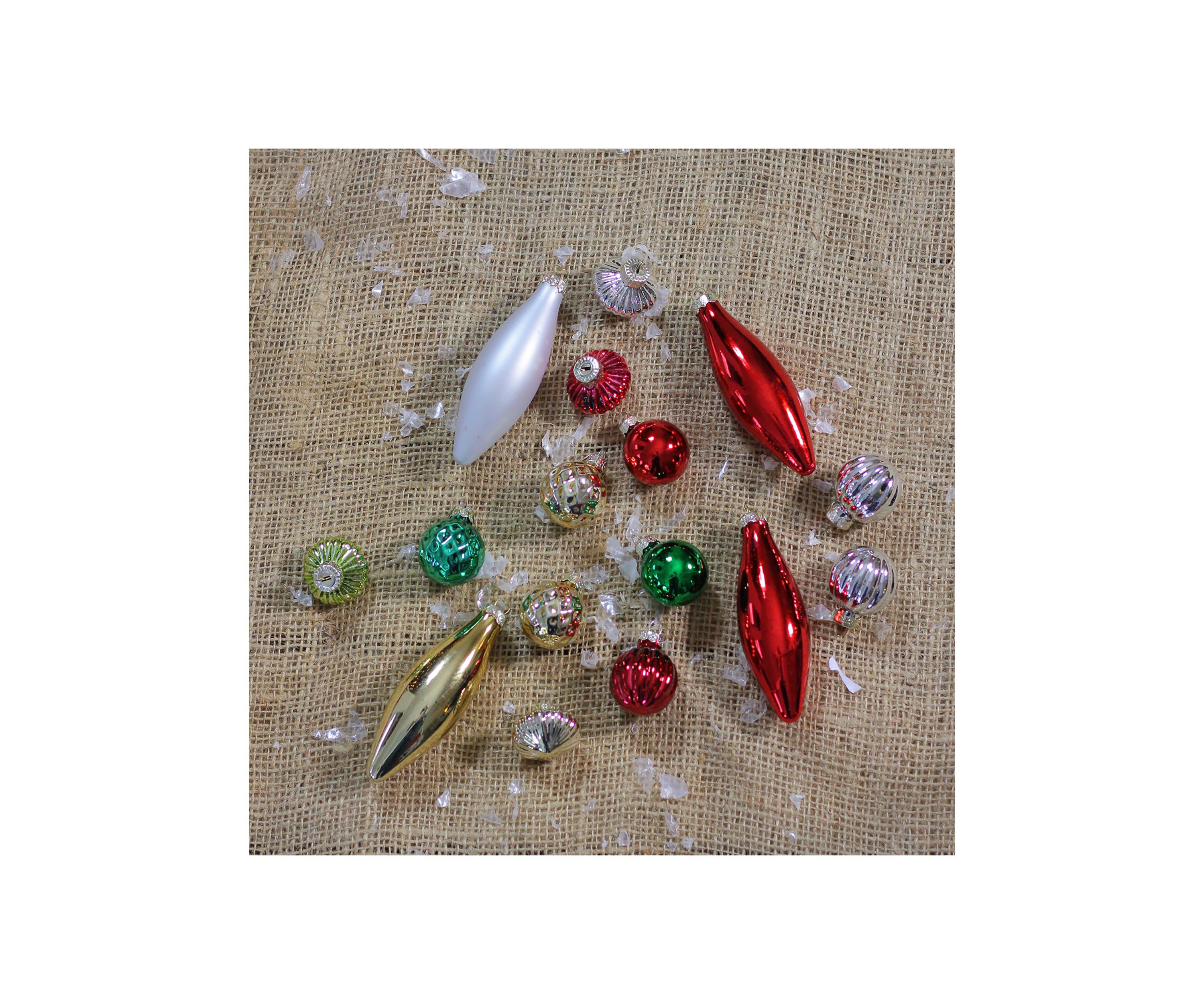 16ct Red and Green Traditional Finial Christmas Ornaments - 4 Inch (101mm)