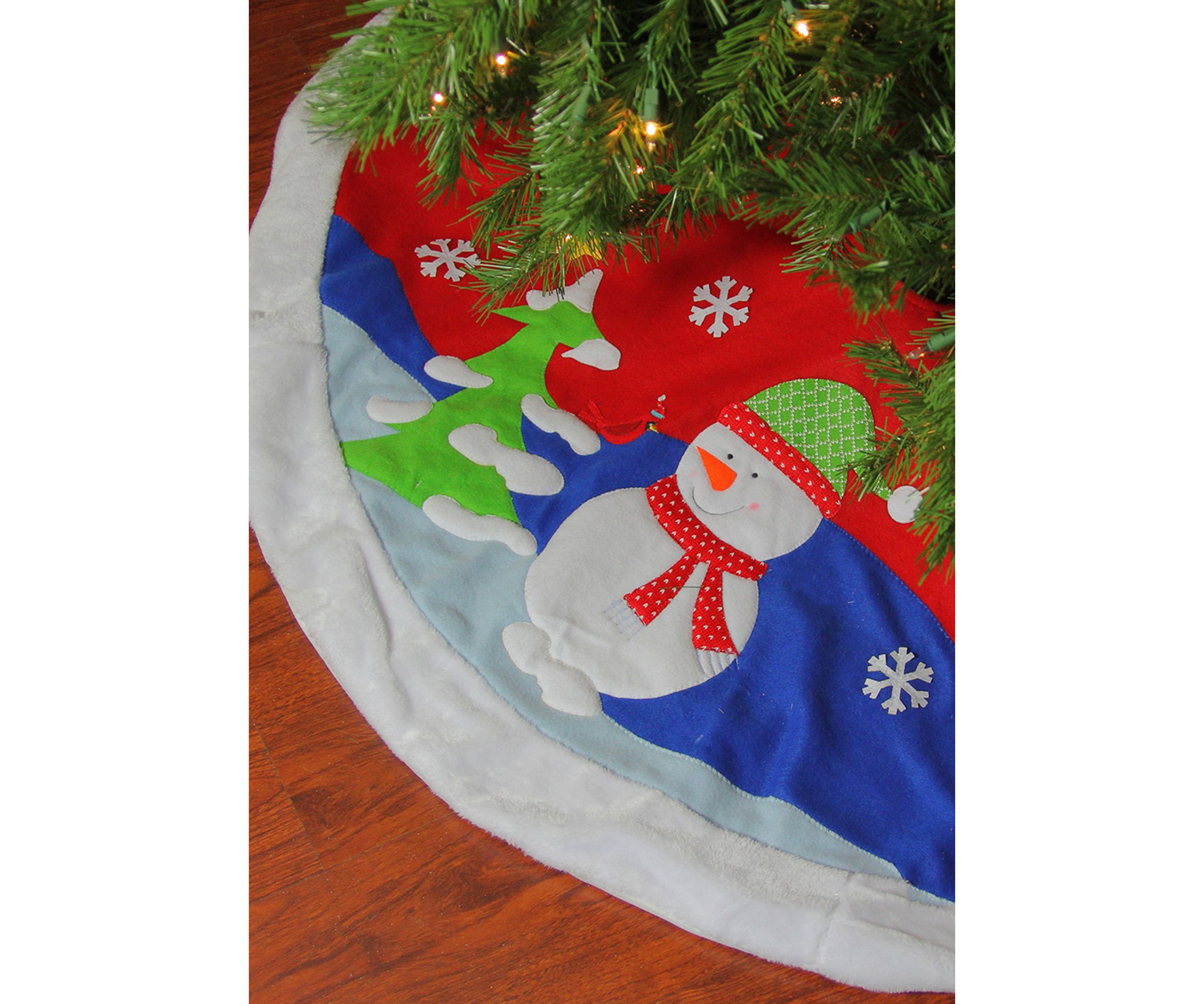 48Inch Red Fleece Christmas Snowman Winter Tree Skirt with White Faux Fur Trim
