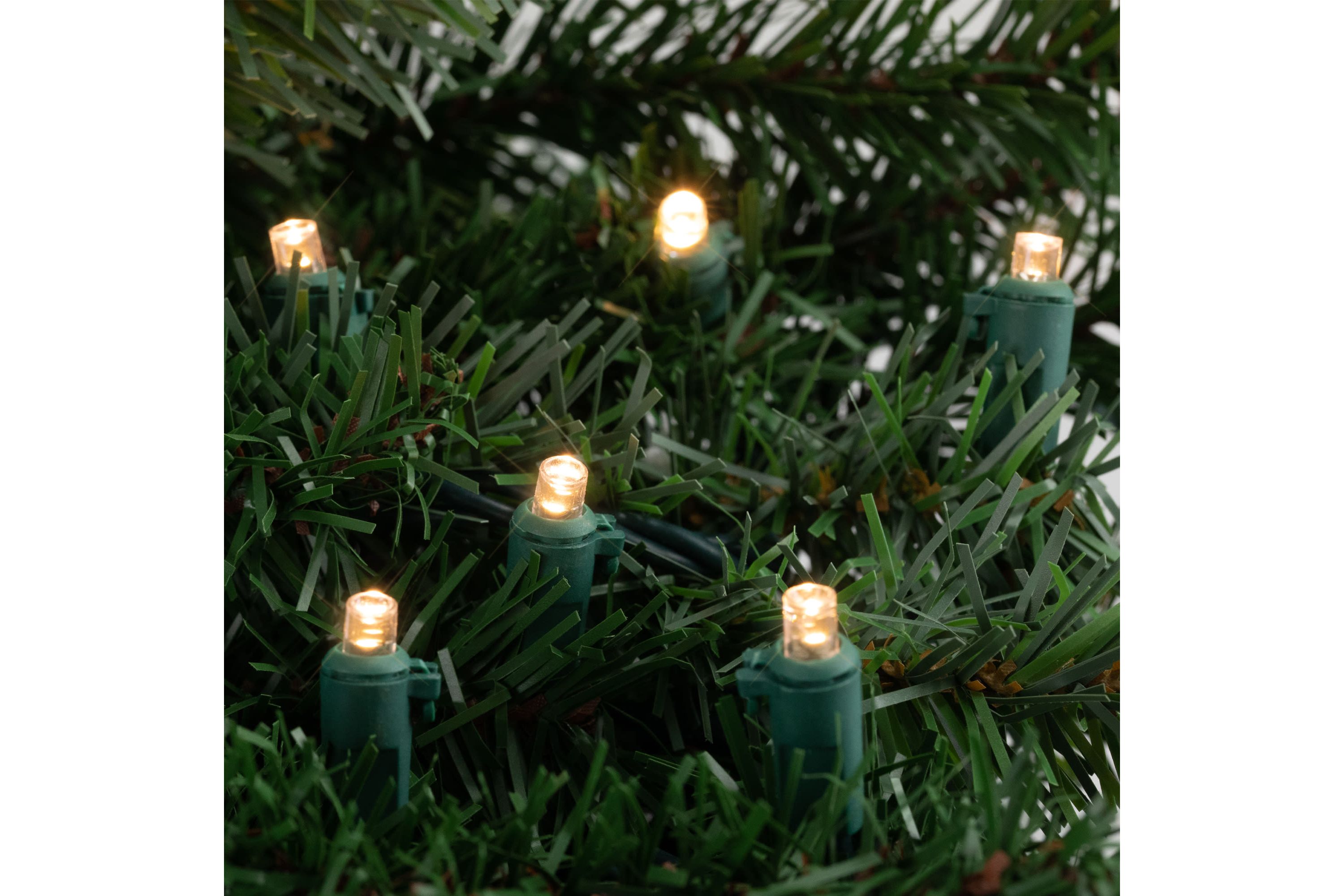 300 Warm White LED Wide Angle Christmas Lights - 74.75 ft Green Wire