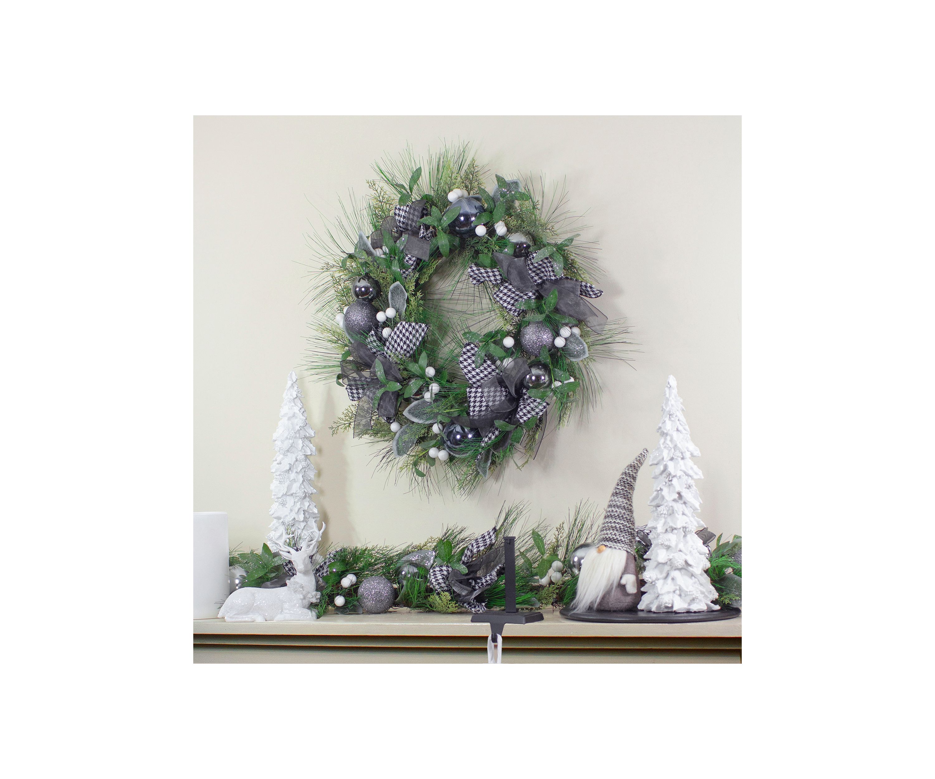 Houndstooth and White Berries Artificial Christmas Wreath - 24-Inch  Unlit
