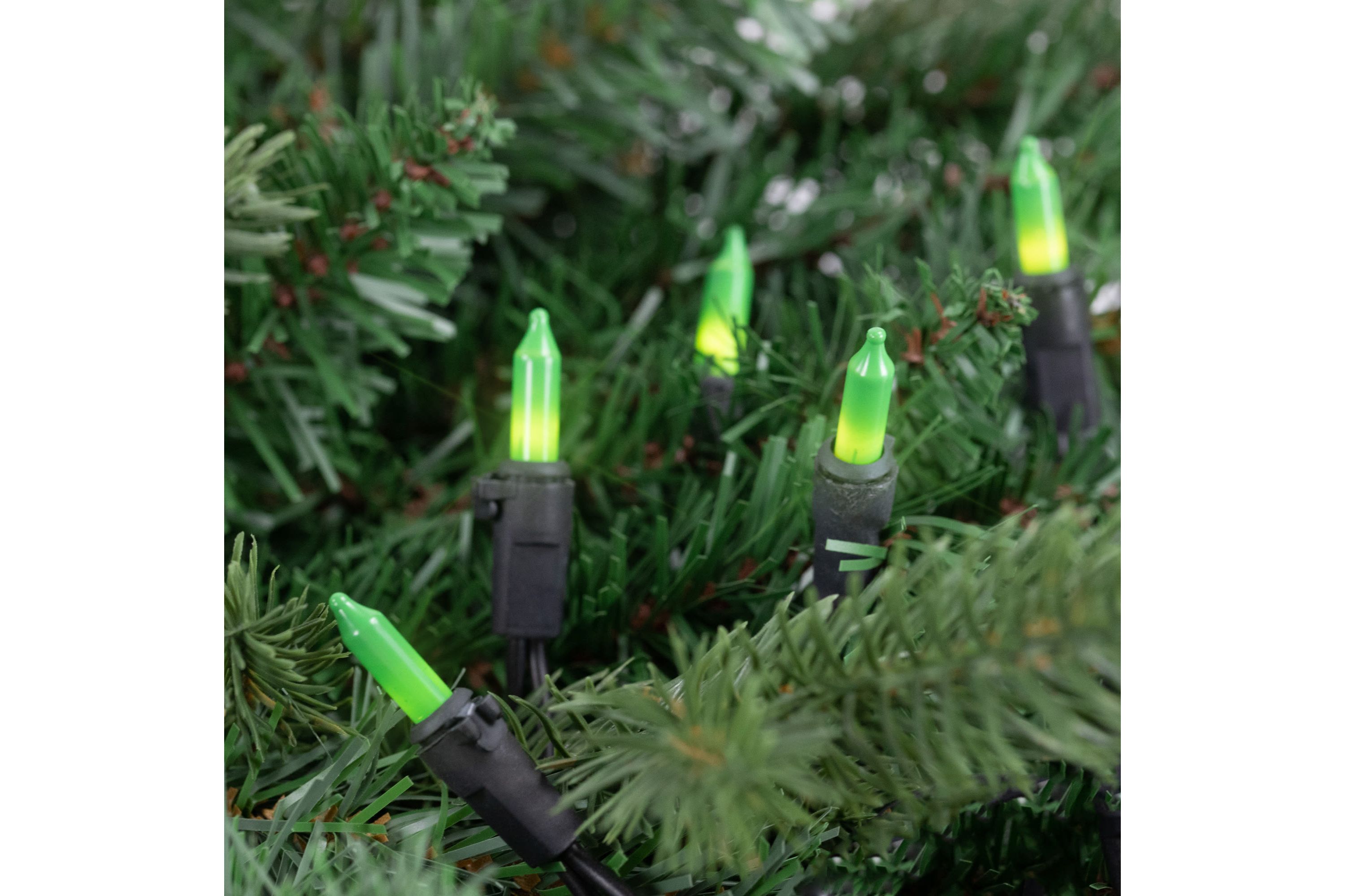 50-Count Opaque Green Mini Christmas Light Set- 24.5ft Black Wire