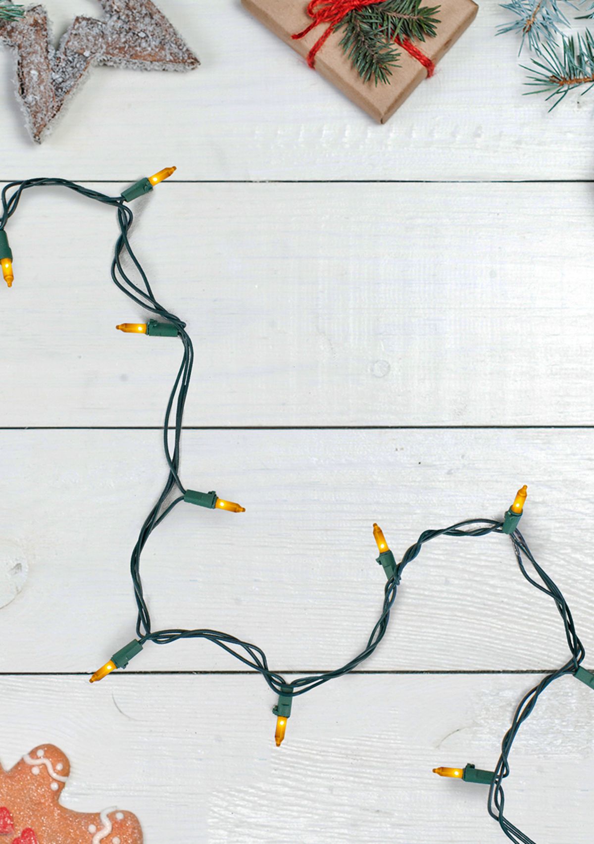 100 Count Opaque Gold Mini Christmas Lights - 28.8 Feet Green Wire