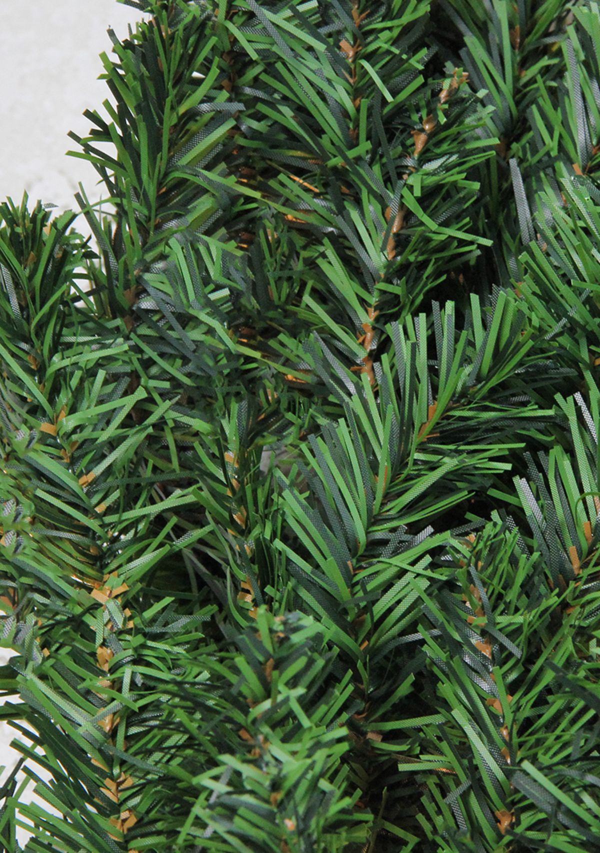 Commercial Size Canadian Pine Artificial Christmas Wreath  8ft  Unlit